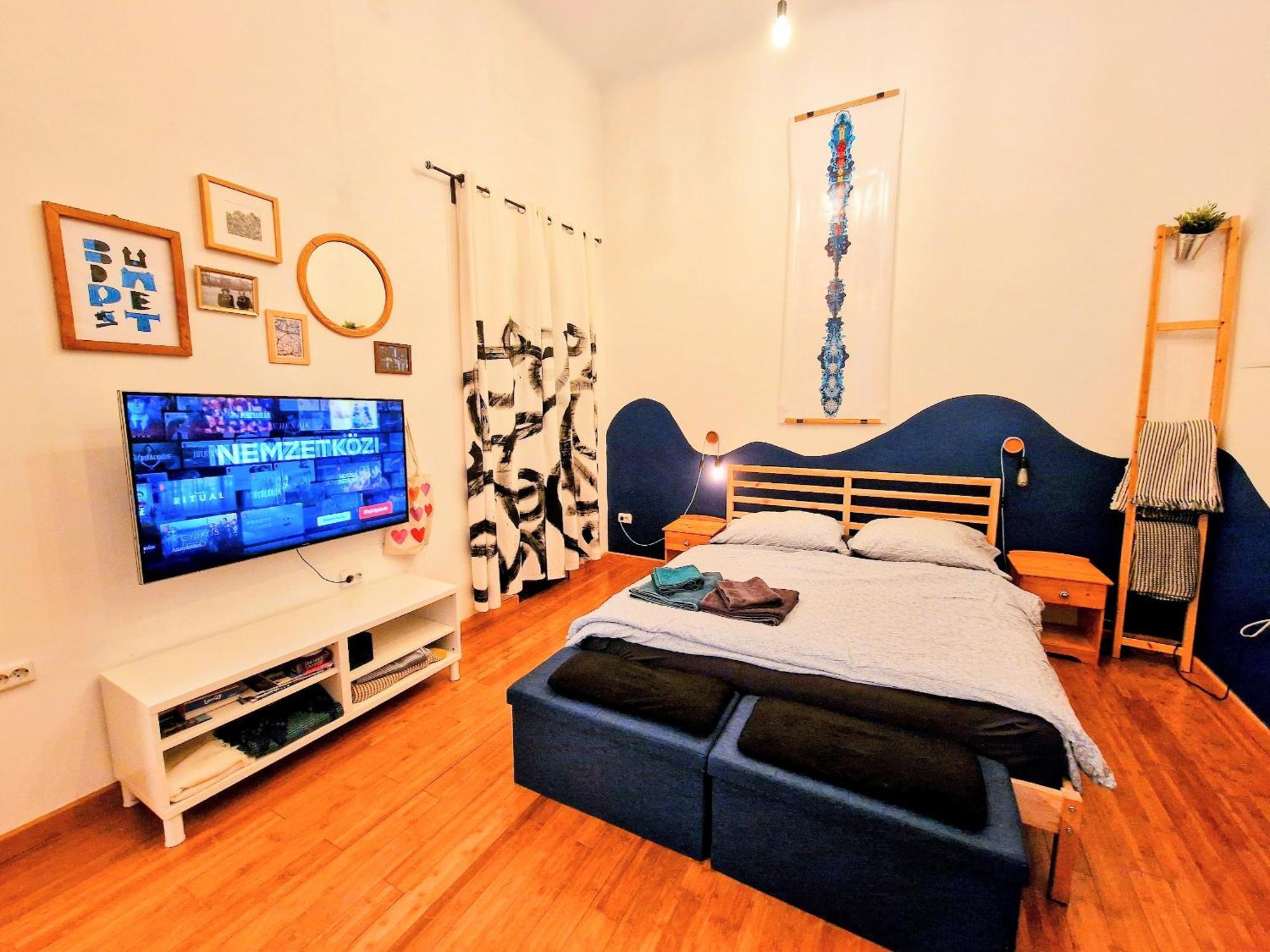 Artlovers' Flat - Kazinczy Street *