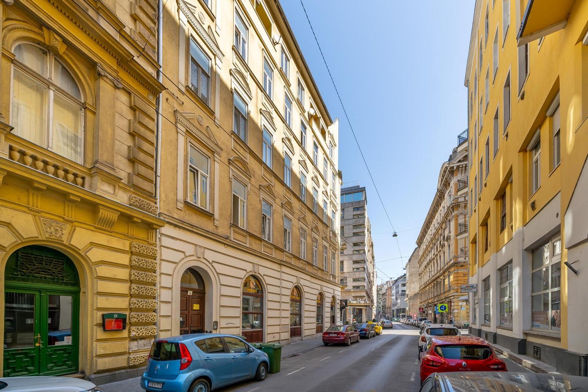 Apartment Dohany By Stn