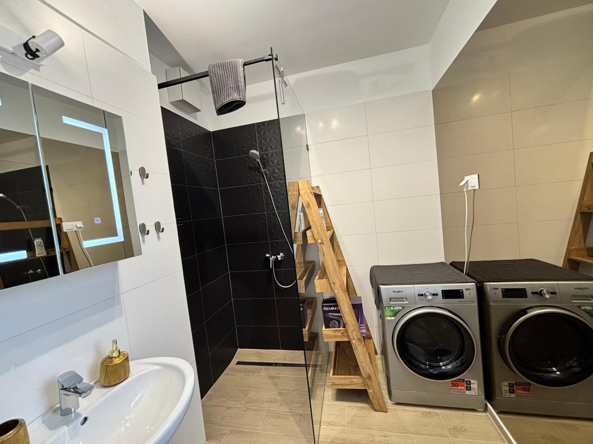 Spirit With Free Parking Apartment