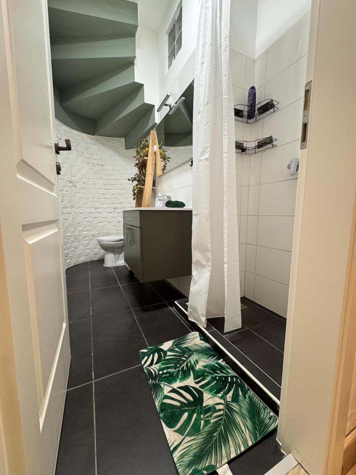 Apartamento V17 Duplex At Westend Mall