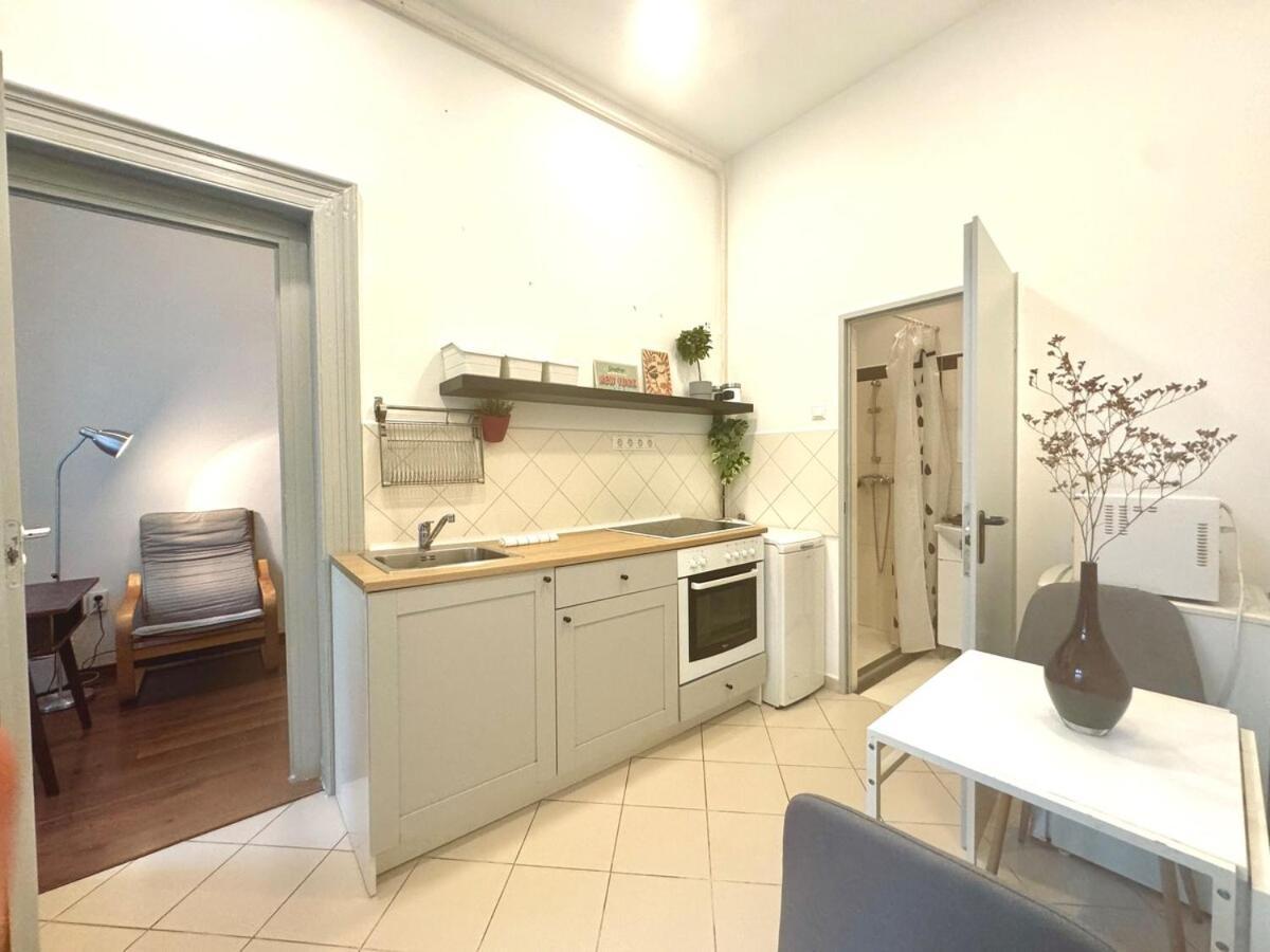 Apartment On -