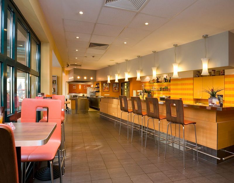Ibis Heroes Square Hotel 3*