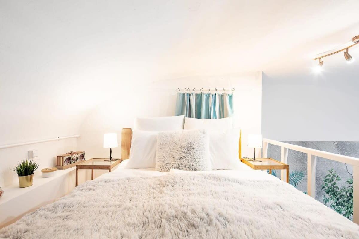Apartmán Charming Cozy Downtown Heaven For 2 *
