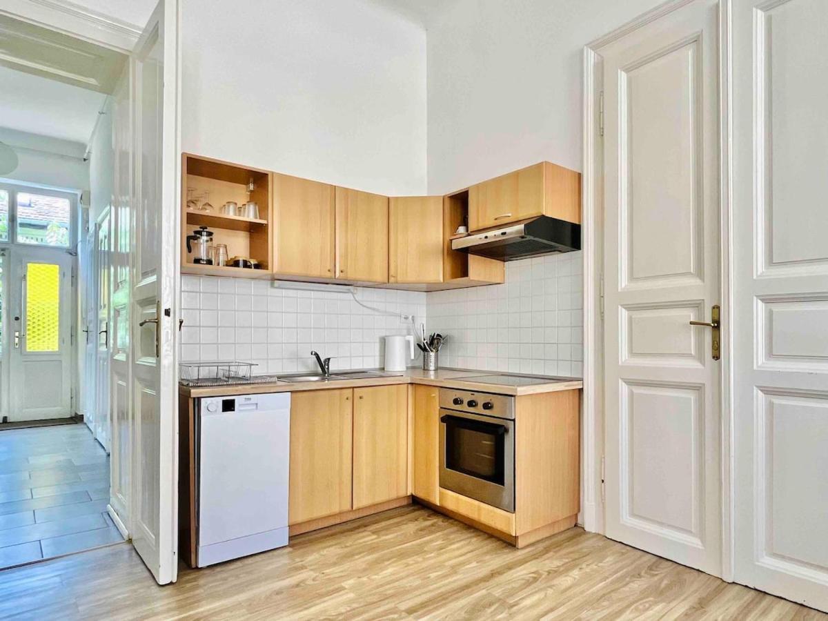 Apartment Your Charming And Spacious Historical *