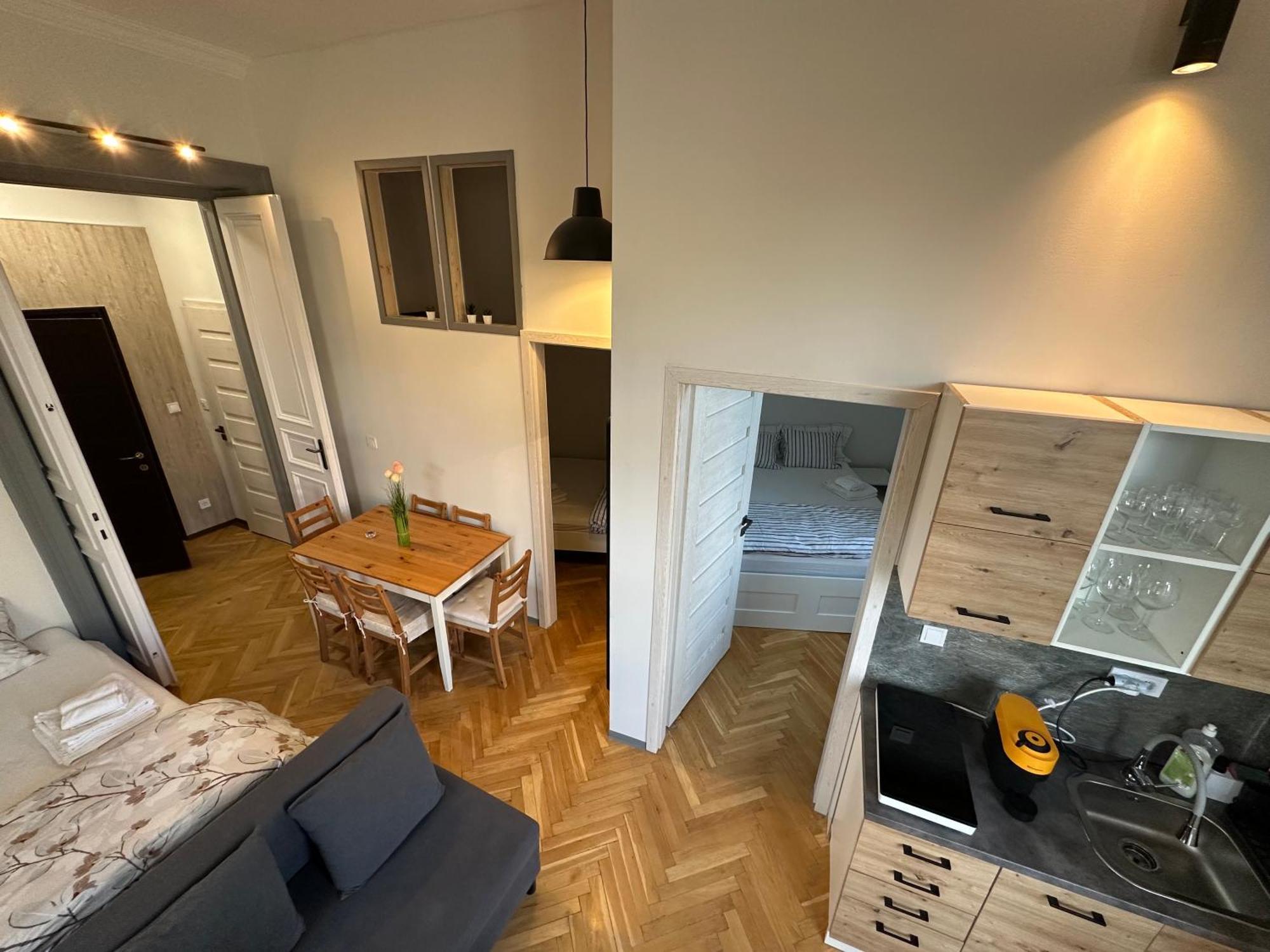 Saffron Center Panoramic Balcony Appartement