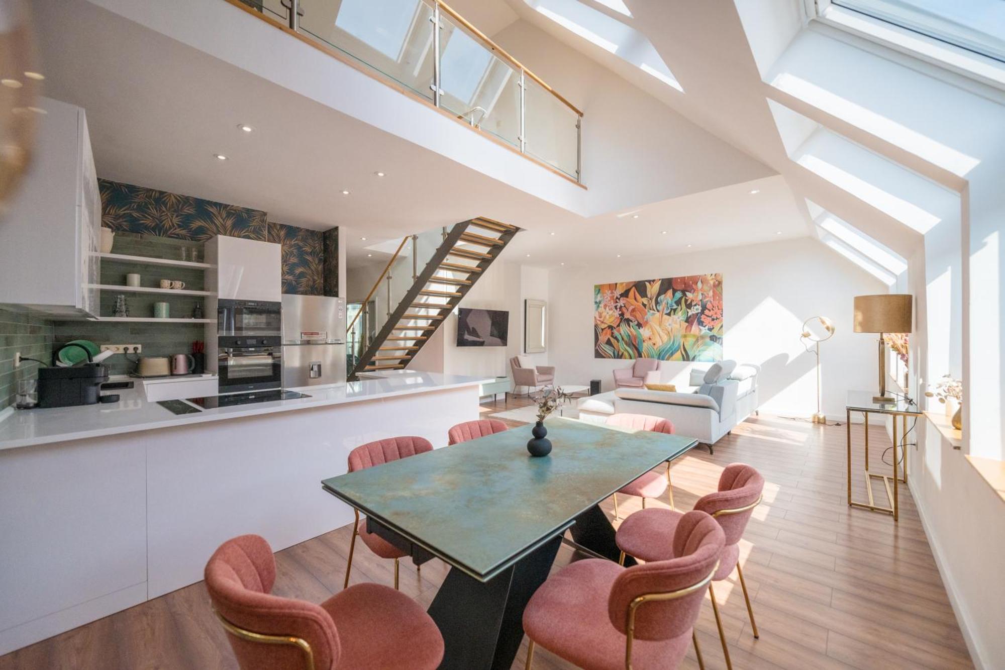 Luxury 5 Bedroom 5 Bathroom Penthouse By The Opera Appartamento Budapest