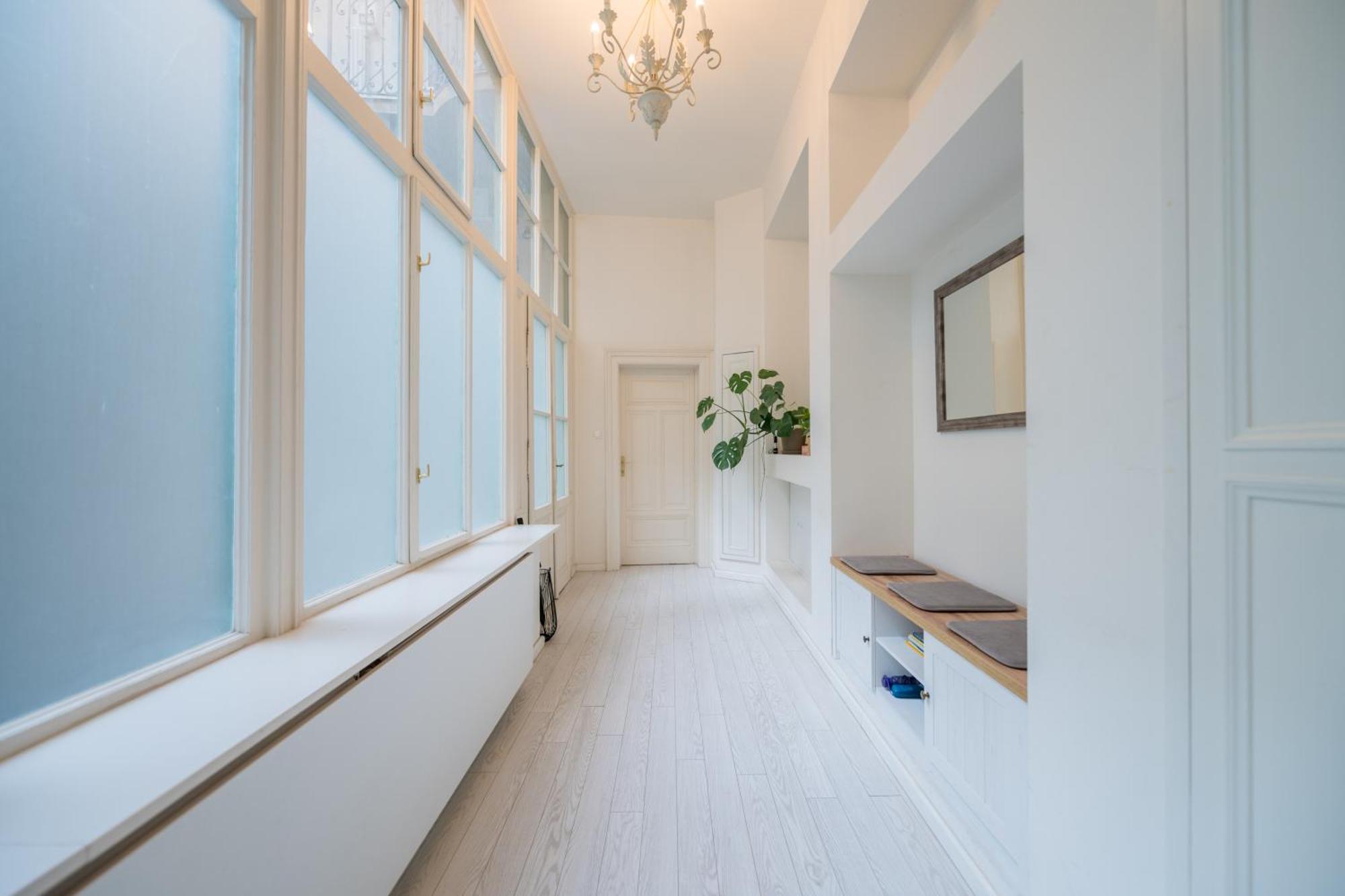 Spacious 3 Bedroom, 3 Ensuite Bathroom Elegant Near The Opera House