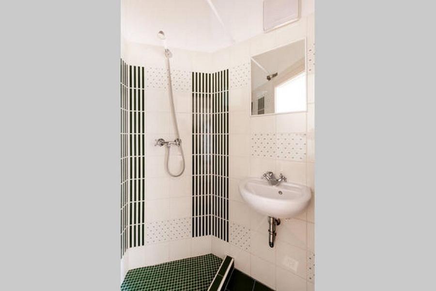 2 Rooms Between Of Chain Bridge, Cathedral, Parlament,Castle Area Appartement