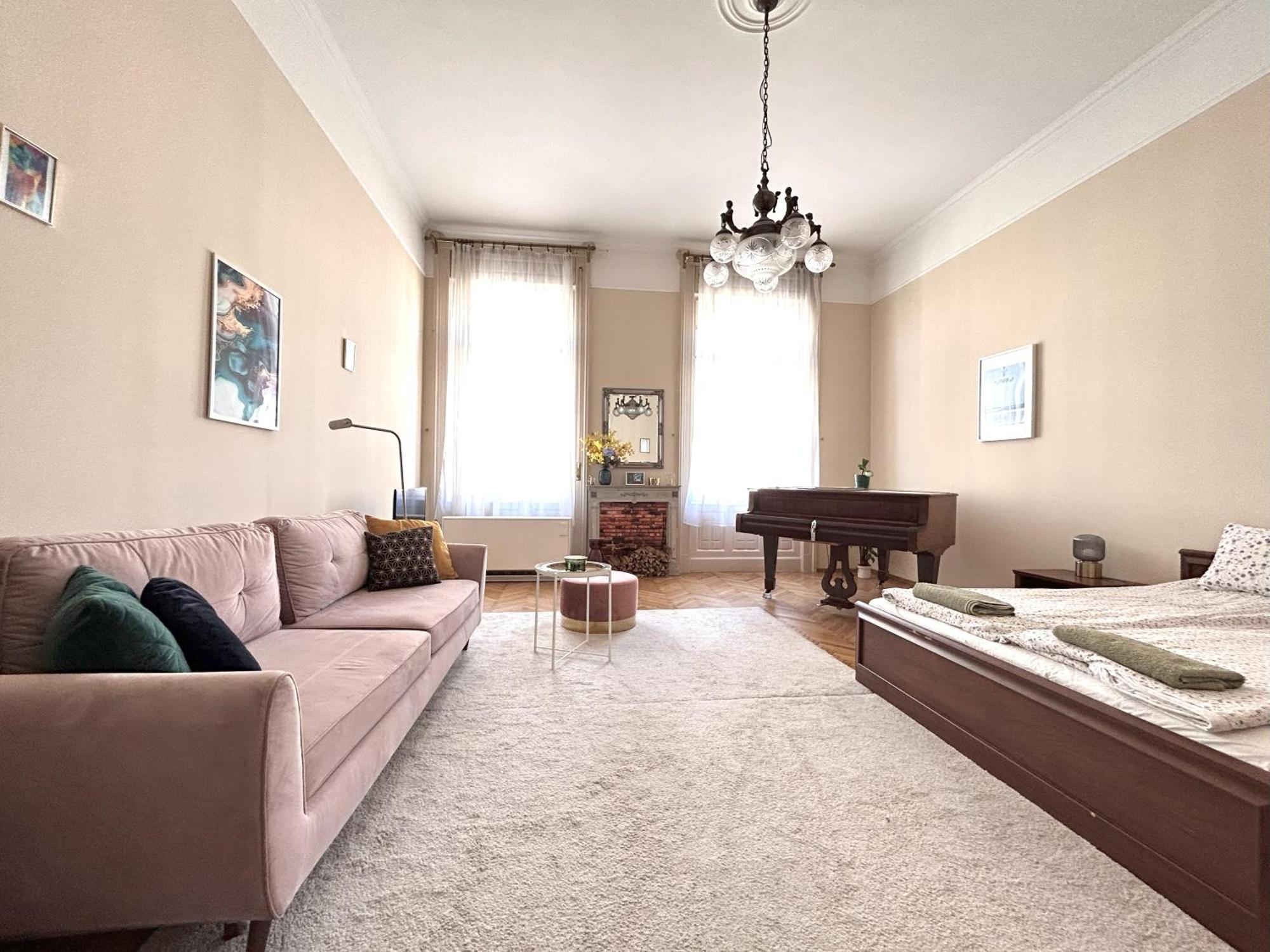 2 Rooms Between Of Chain Bridge, Cathedral, Parlament,Castle Area Appartement Budapest