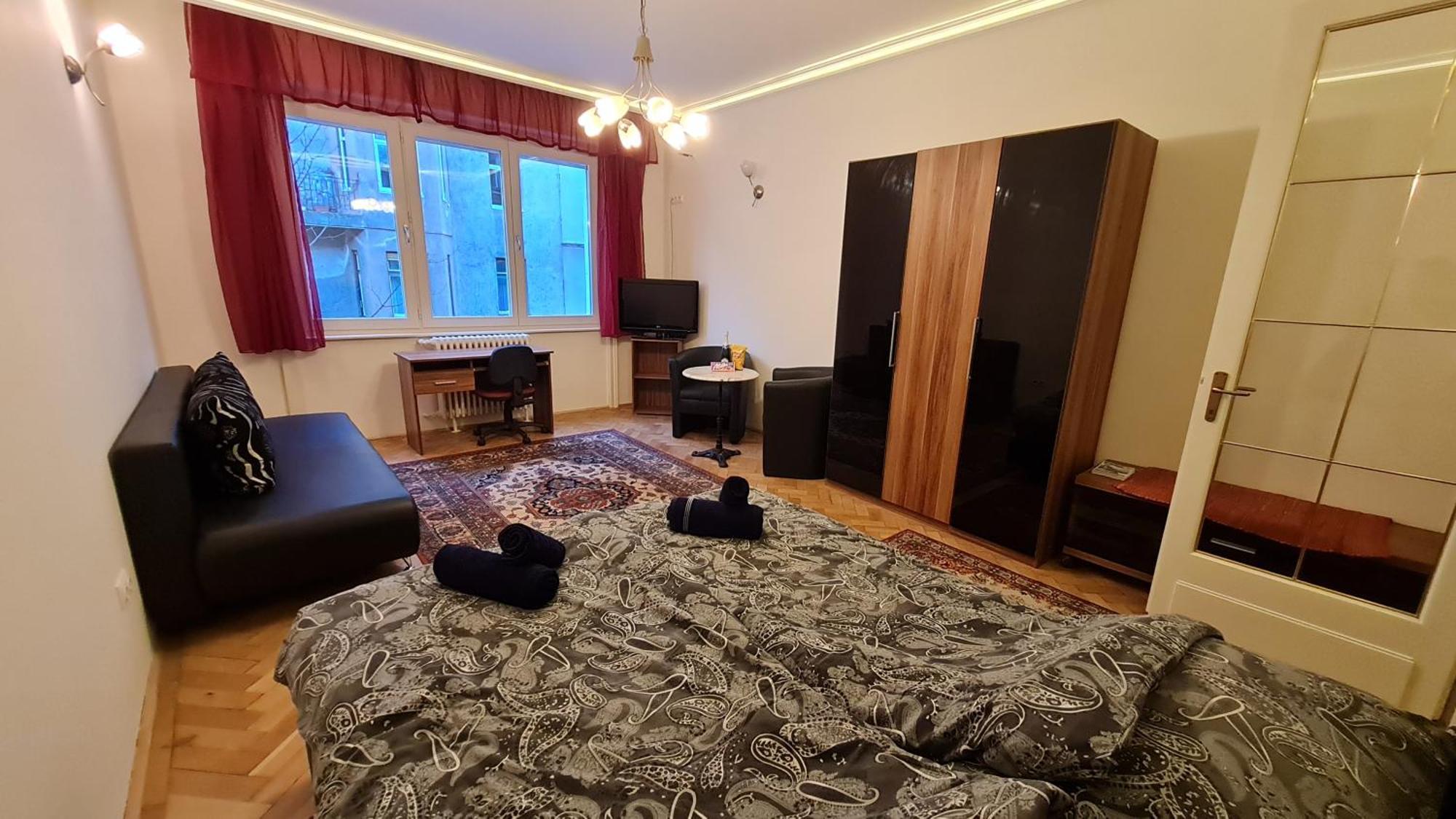 Gyoengyi Budapest