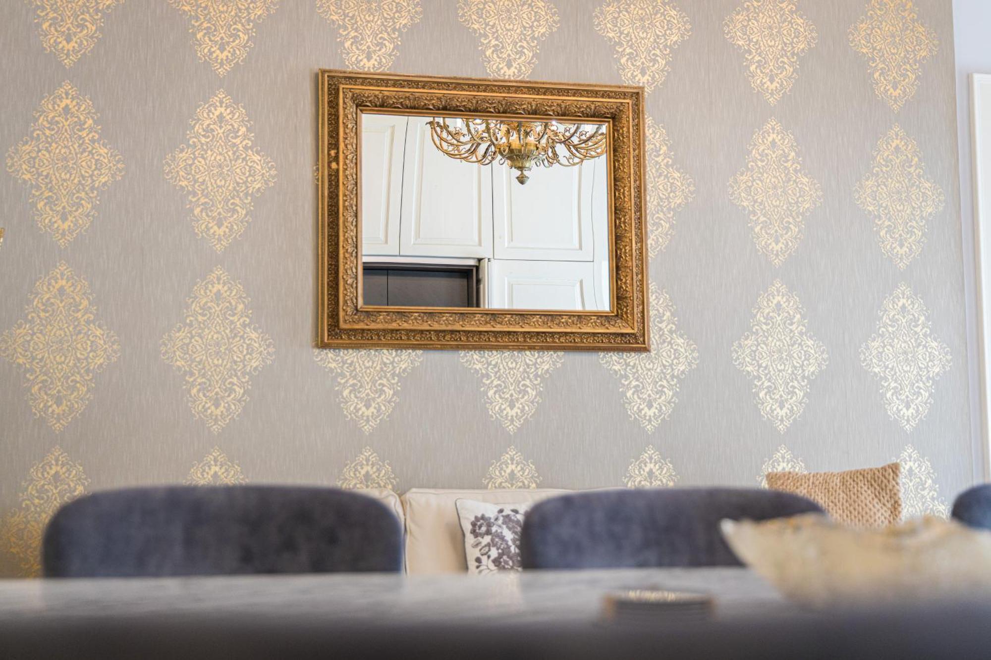 Lägenhet Count Zrinyi Basilica Luxurious *