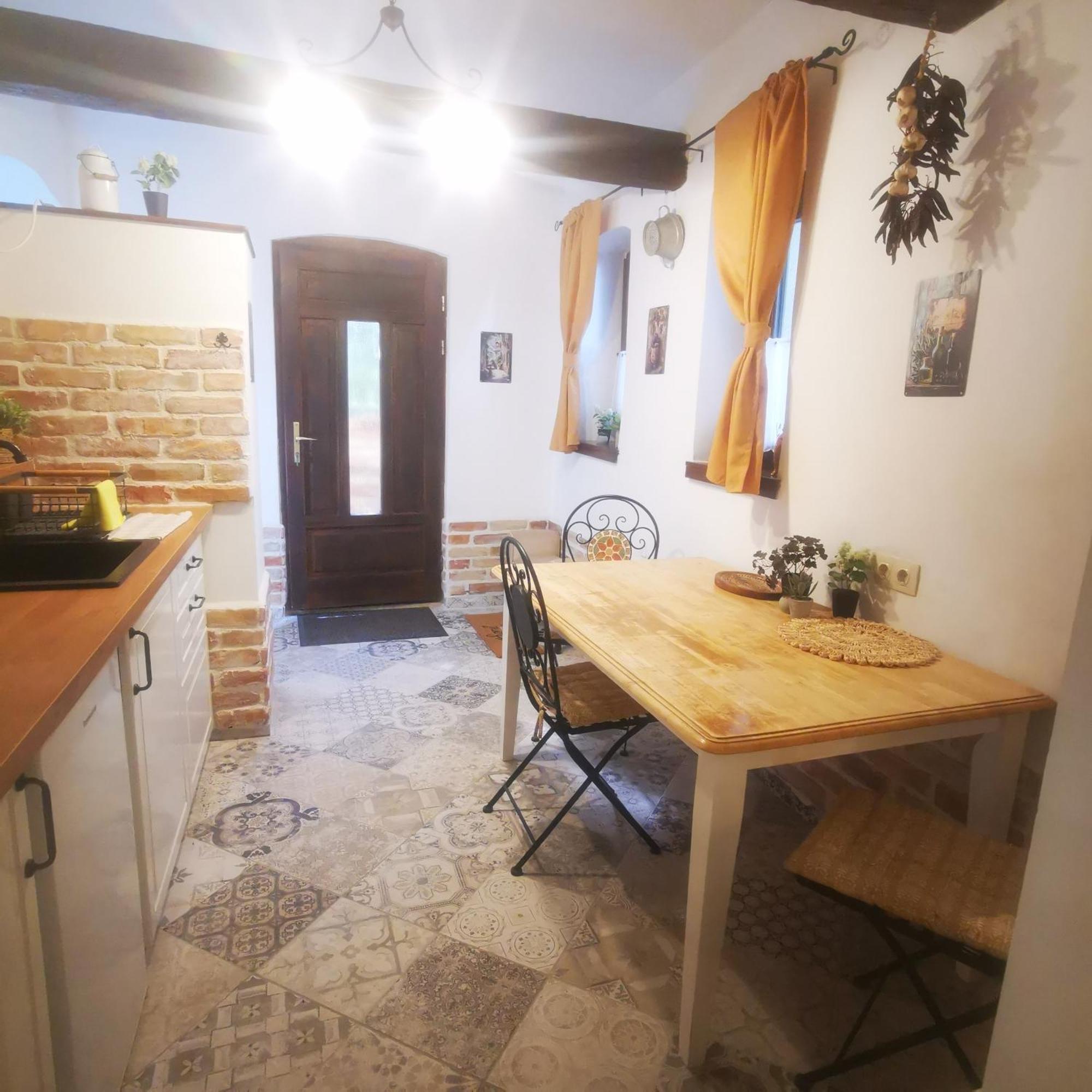 Kuria With Free Parking Apartamento Budapest