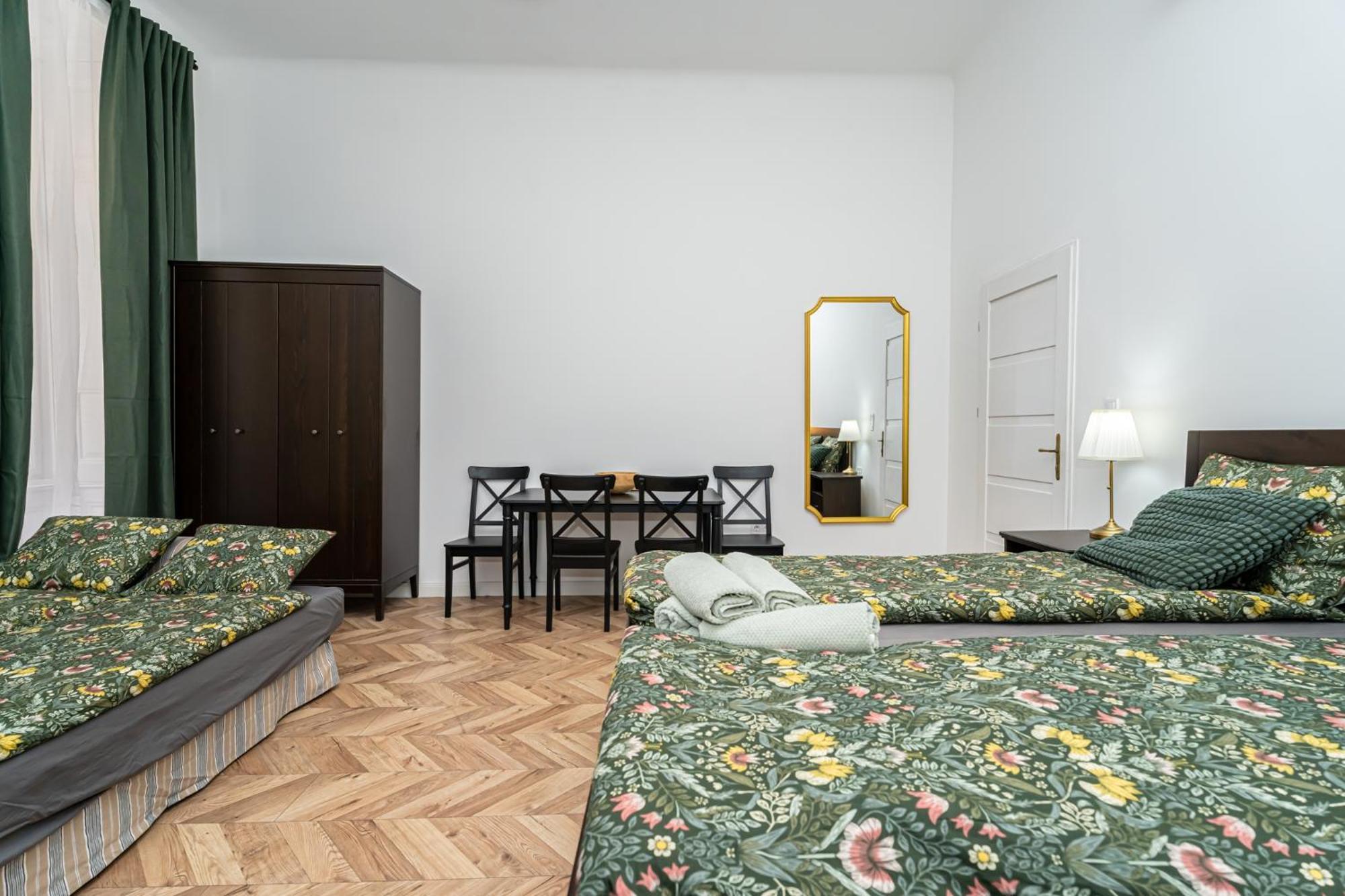 Apartment Gozsdu Court Pollack *