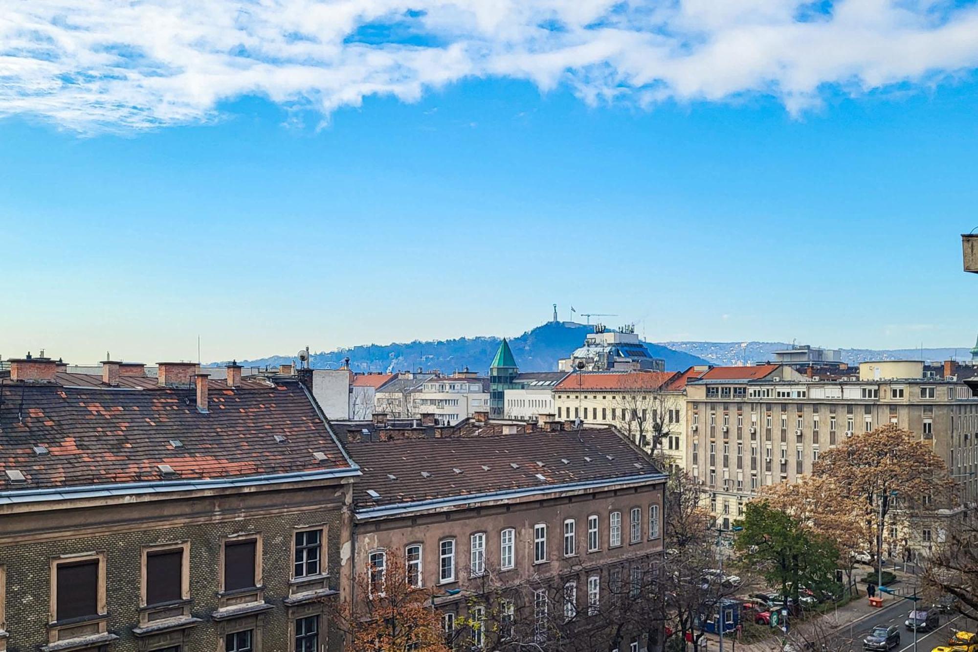 Very - Sunny - Comfy Budapest
