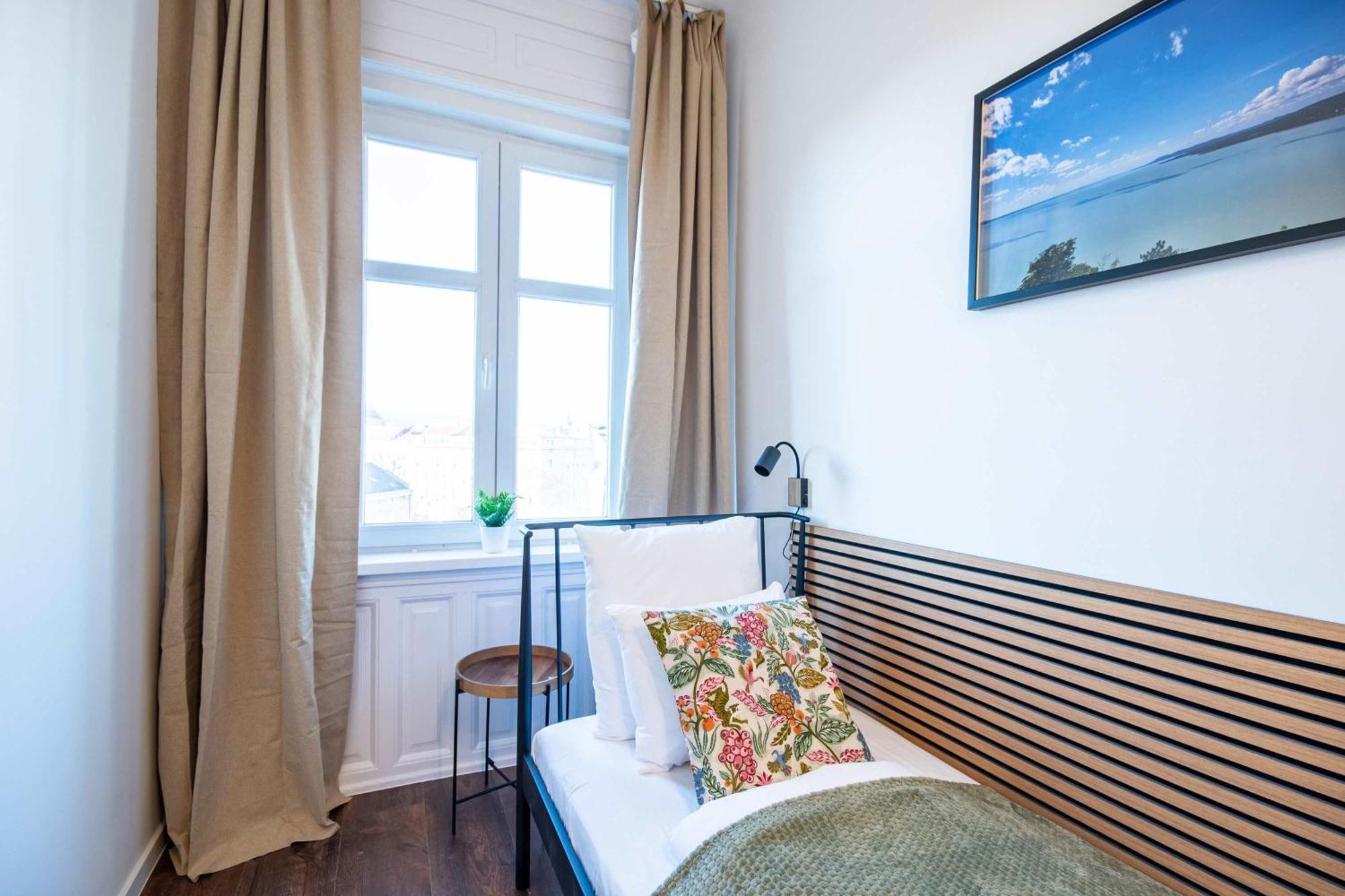 Very - Sunny - Comfy Apartamento Budapest