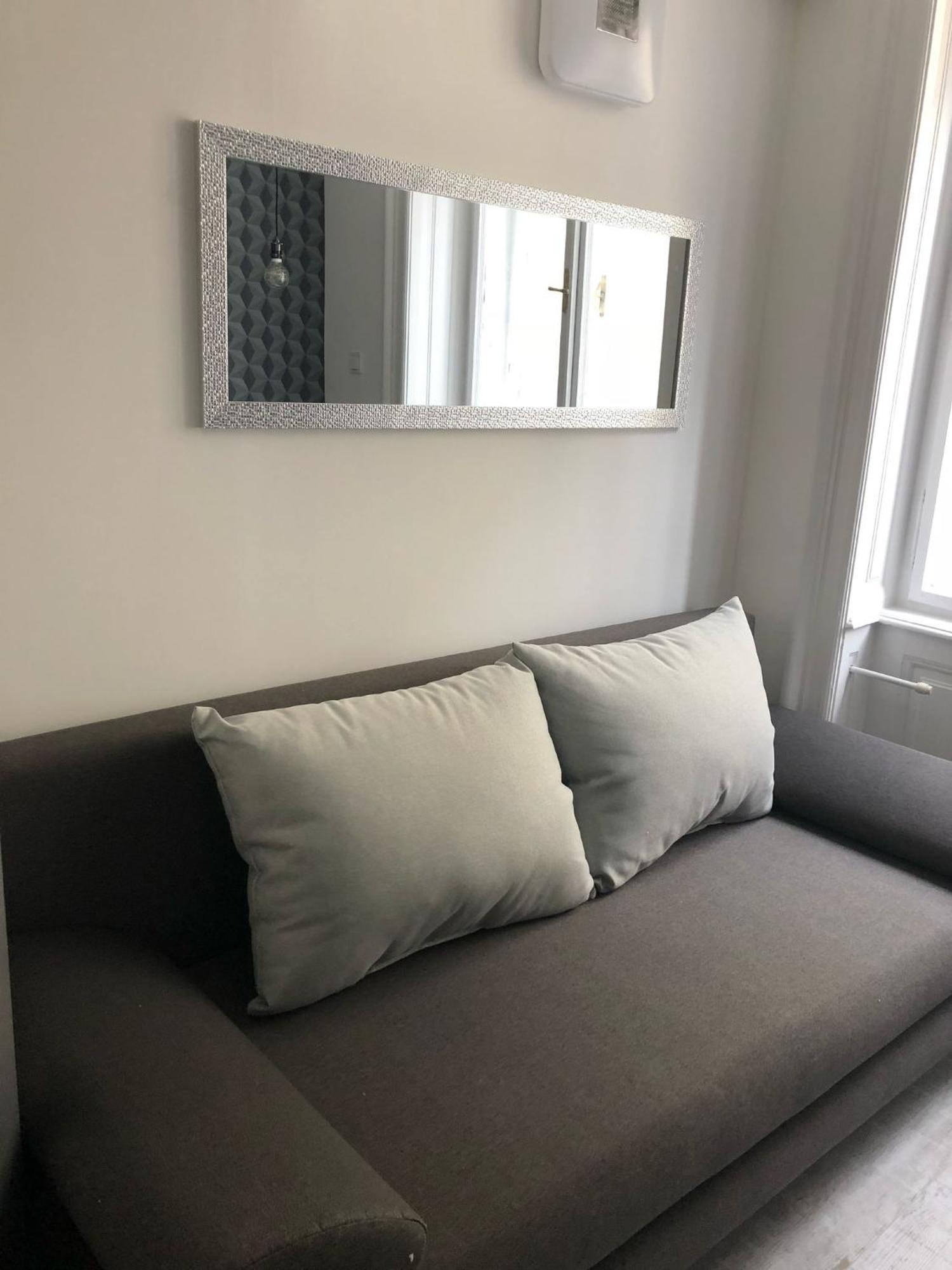 Apartment Corvin Near Semmelweis And Heimpal