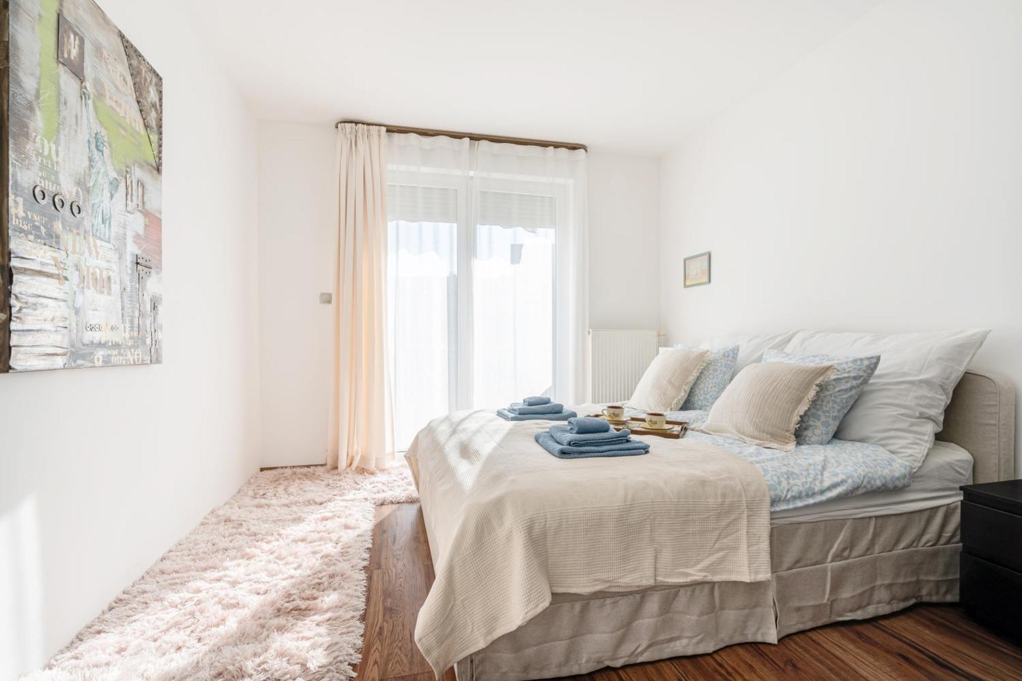 Apartamento Molly's - 2 Bdrms, Terrace, Parking *