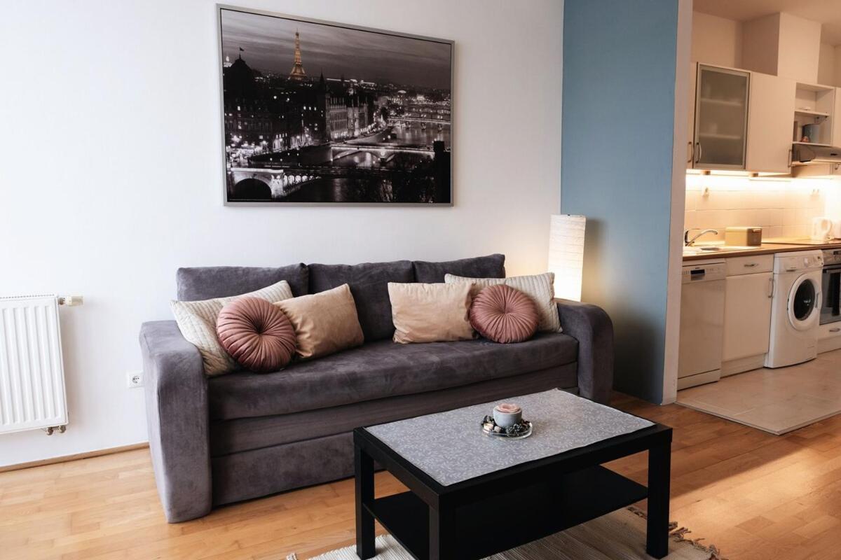 Riverloft Near To Danube By Nw Appartamento Budapest