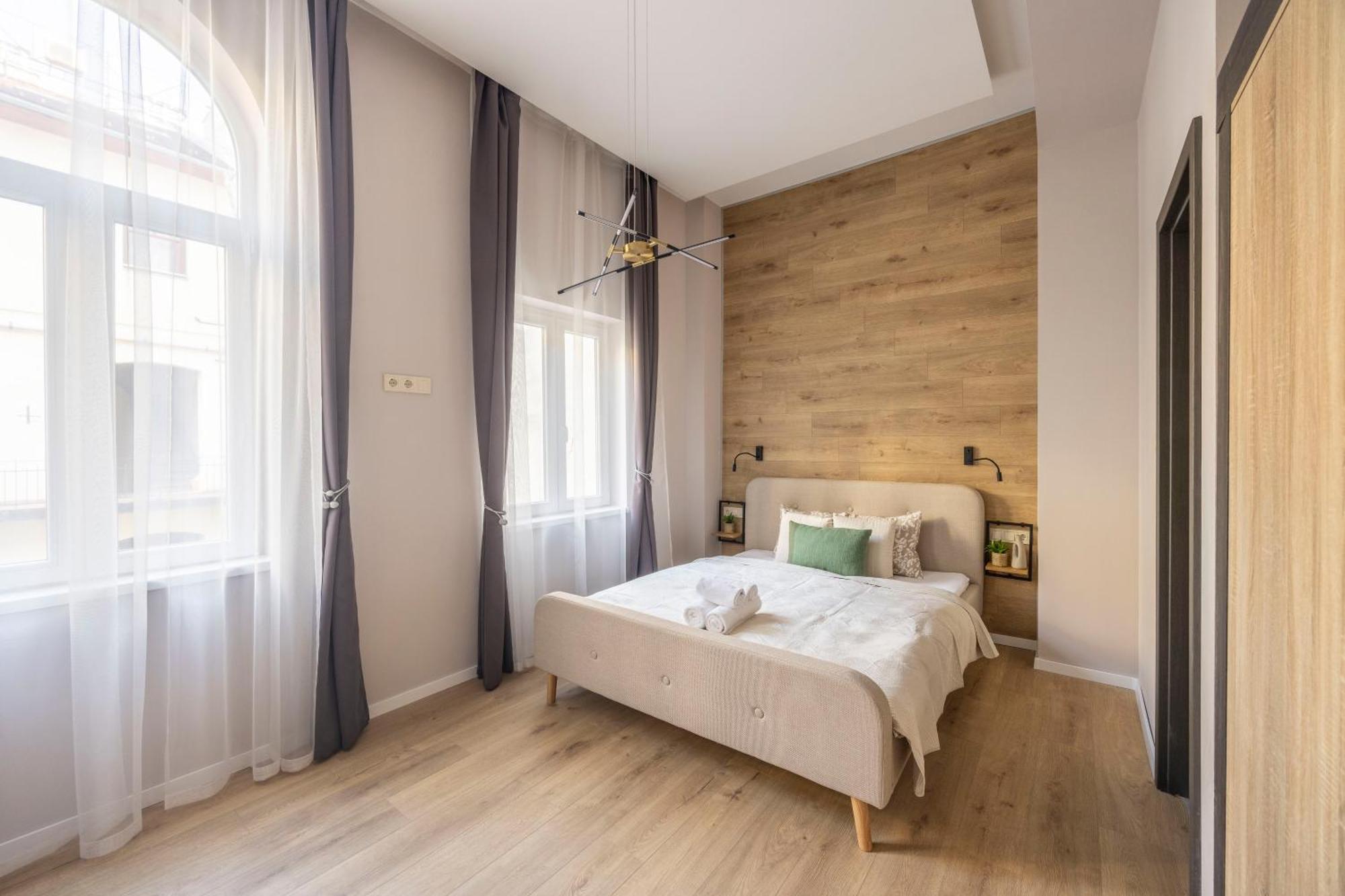 Luxe & Charm Grand With 3bedrm, 3bathrm Apartament *
