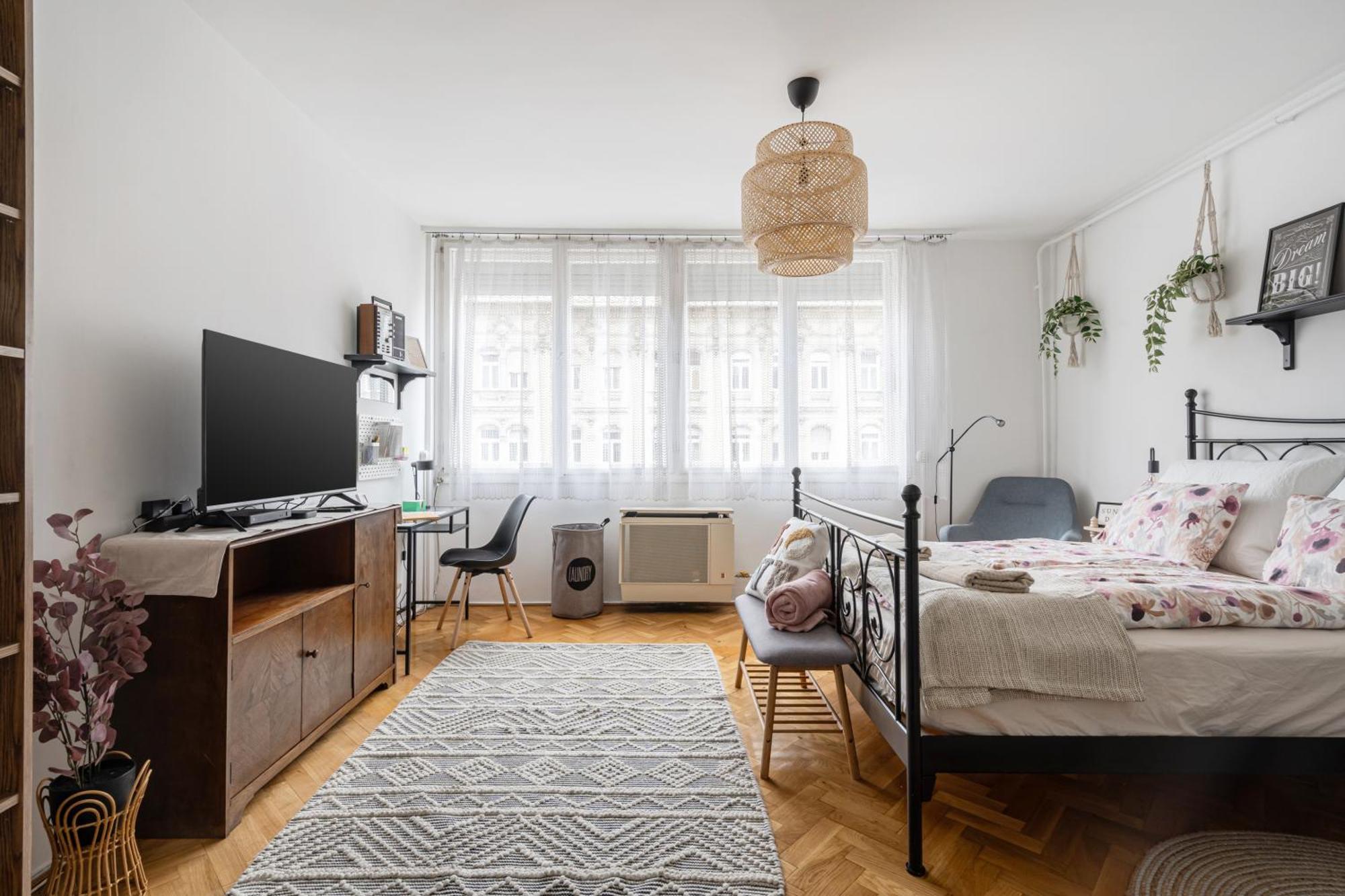 Broadway - Cozy Budapest