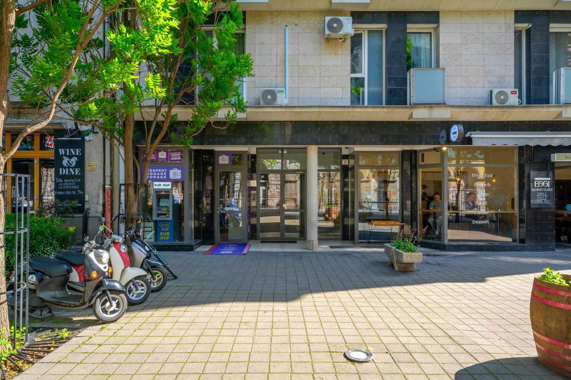 Klauzal 11-202 Center Apartment