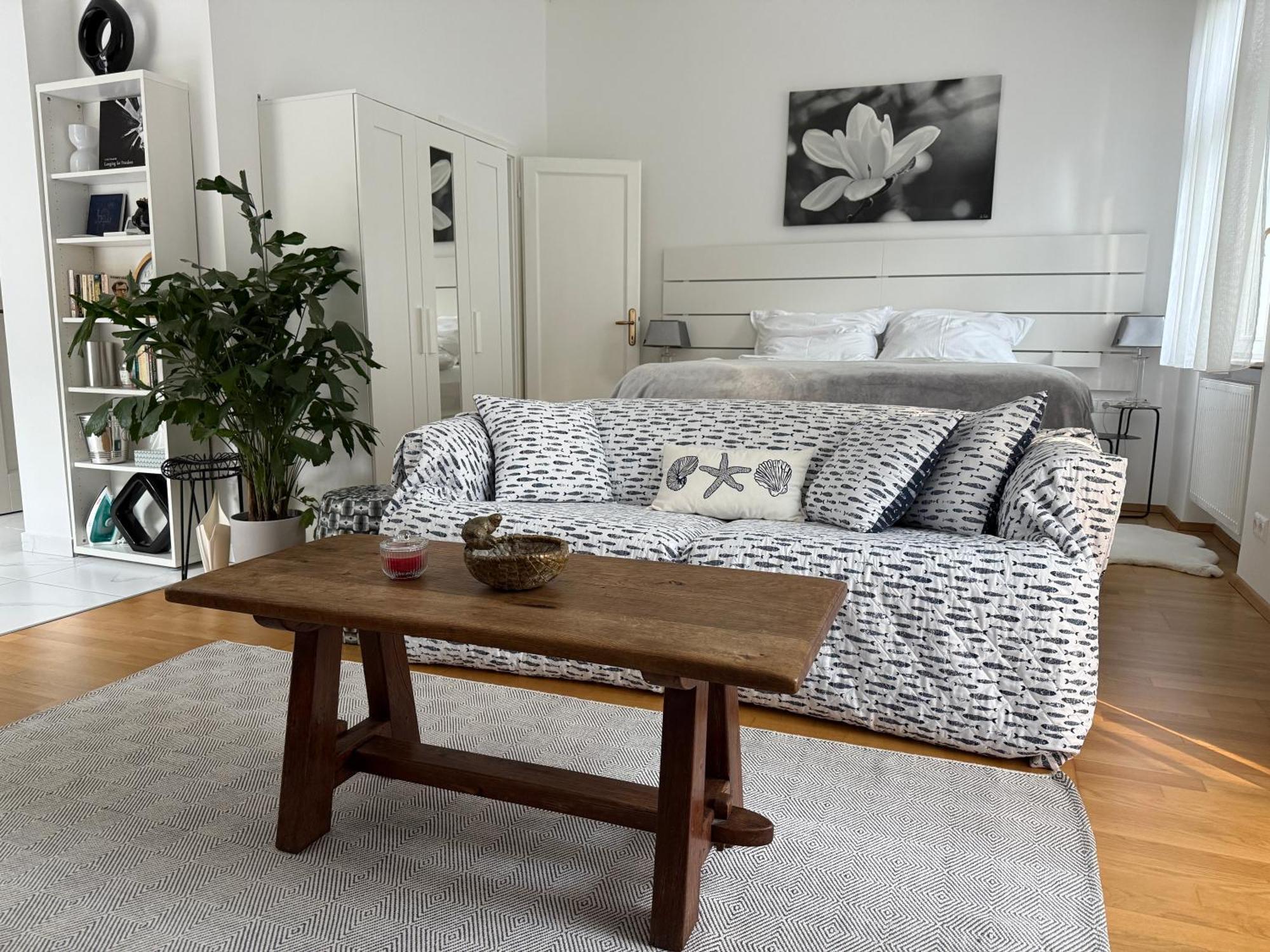 Superb Studio With 40 Sqm Terrace In The Greens Of Buda City Centre Apartamento *