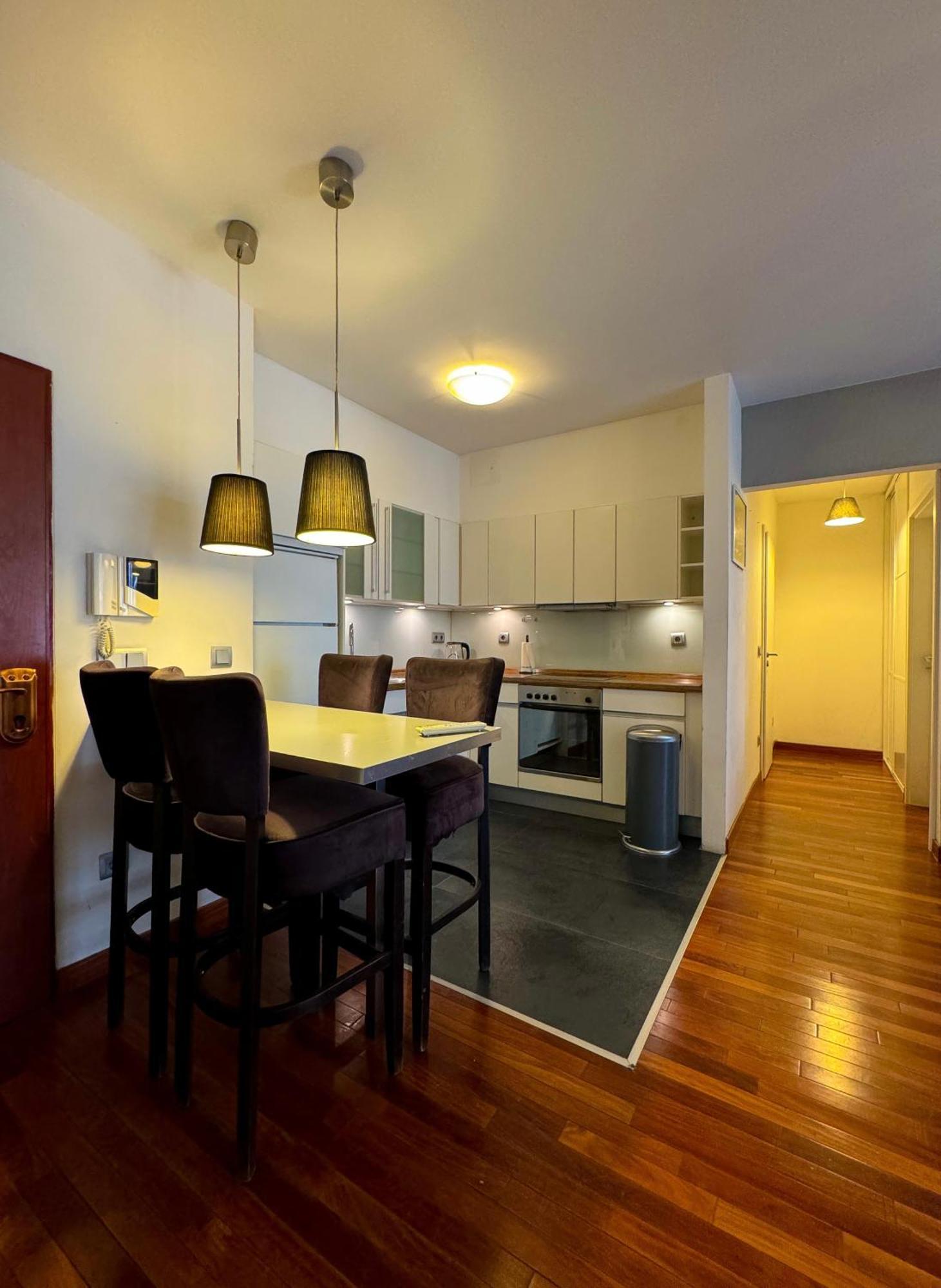 Apartment Midtown - Easy Check-in&parking *