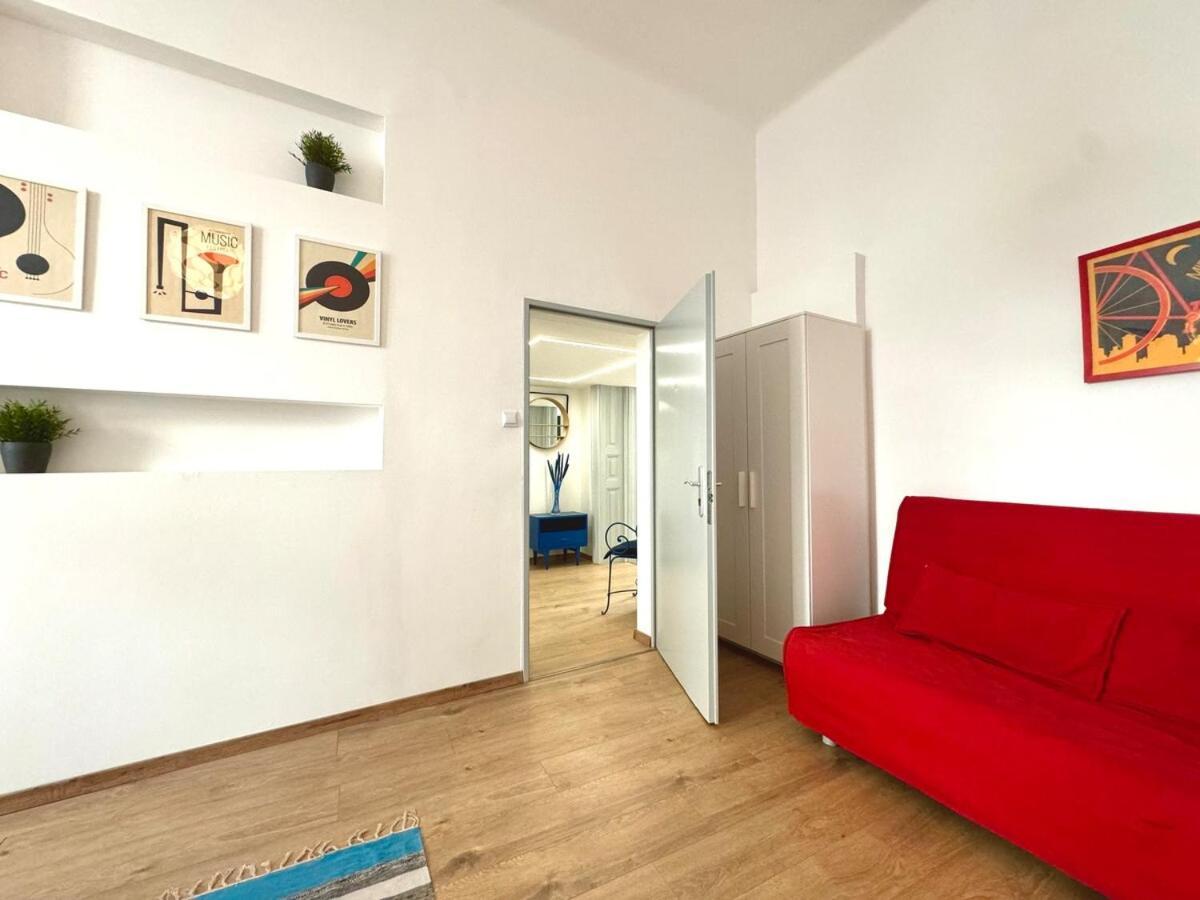 On - Spacious 3br * Budapest