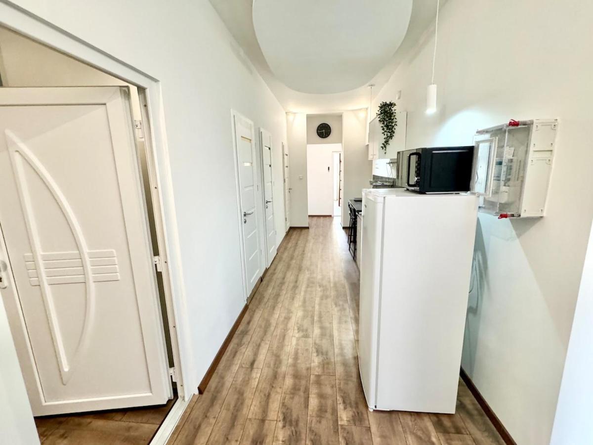 Appartement K87 Renovated 6br *