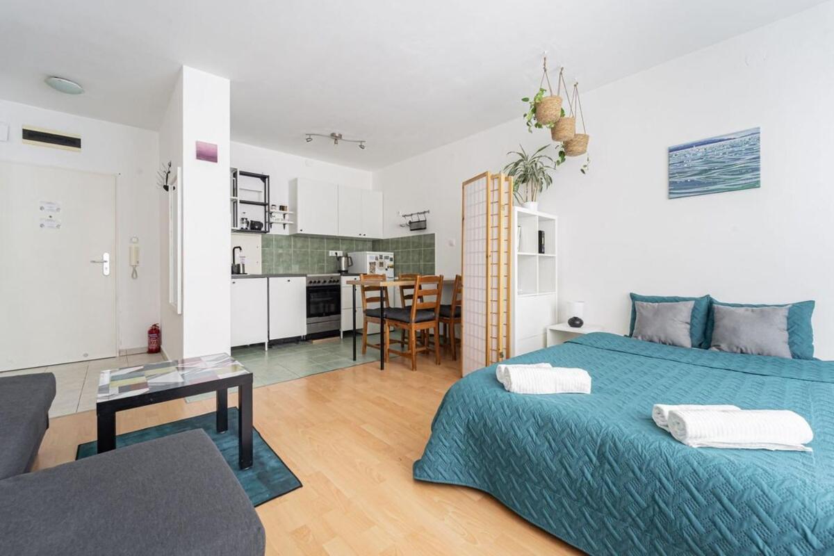 Apartment Passage House