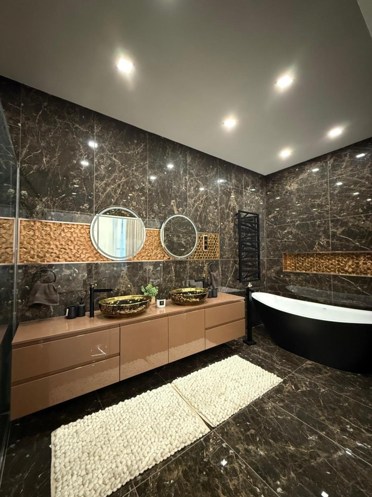 Luxury Gold * Budapest