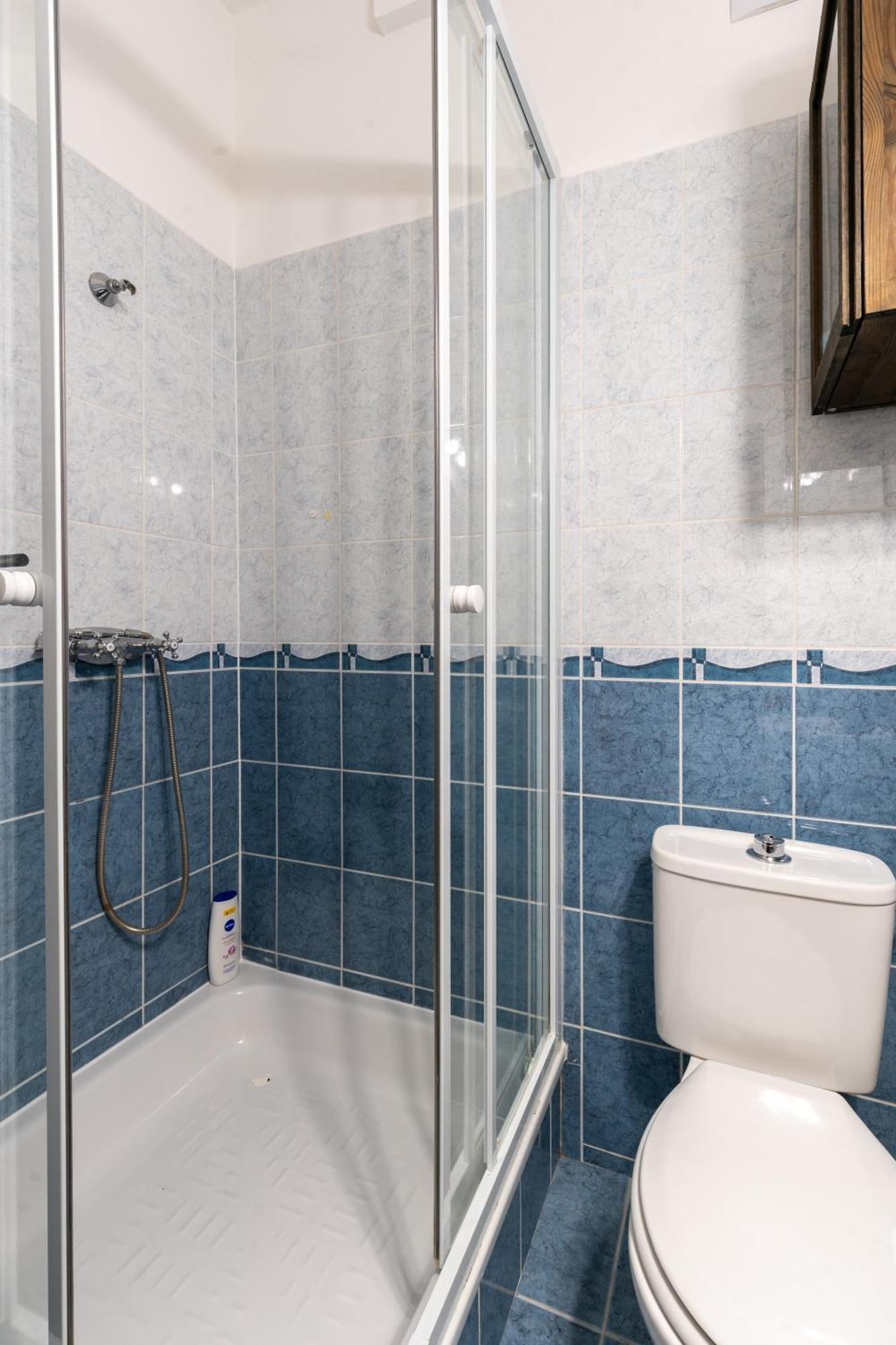 Kiraly Csaladi Apartman- Royal Family #freegarage Budapest