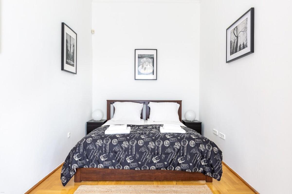 Museum Avenue 2-br *