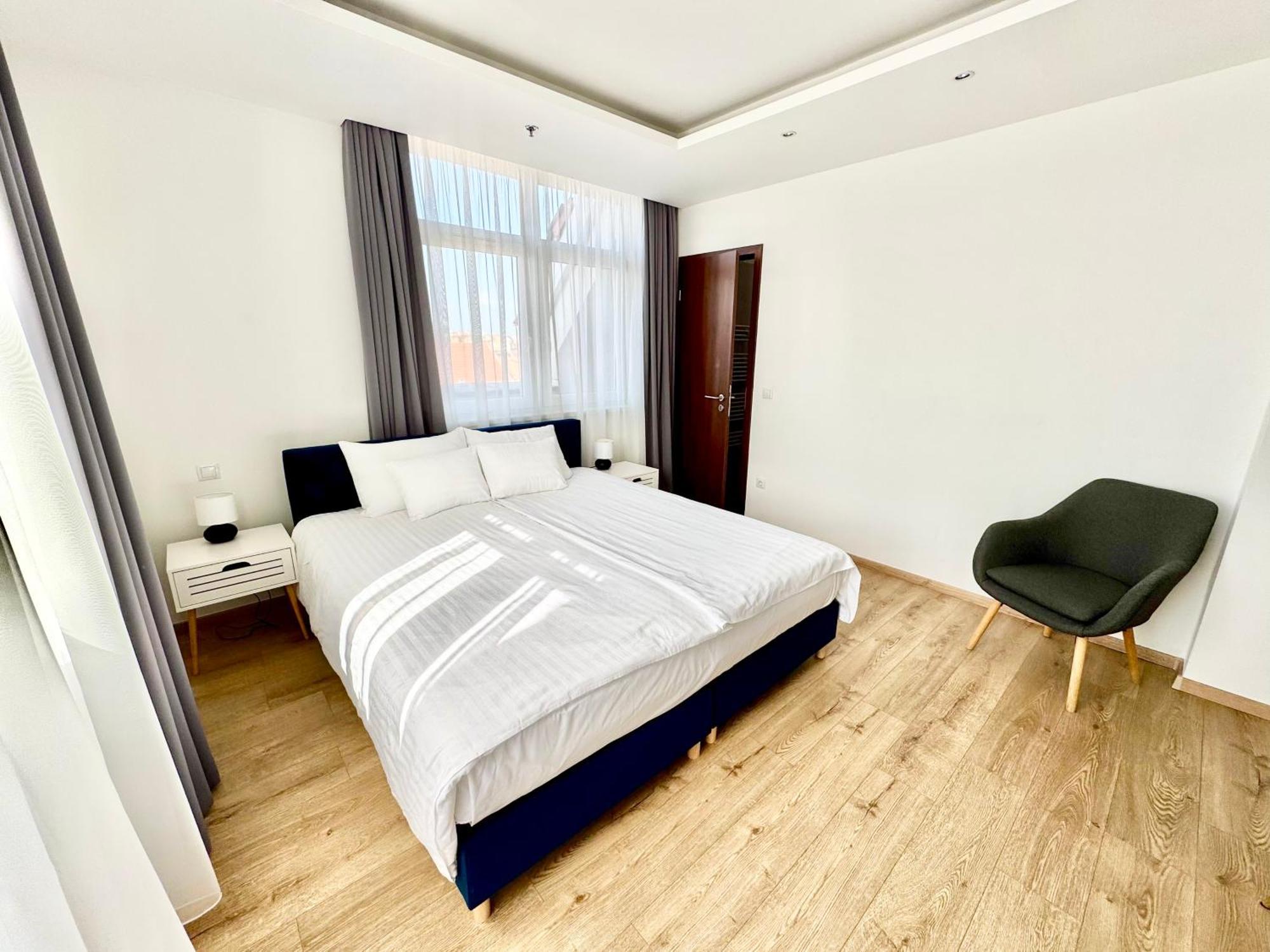 Rooftop City Residence With Underground Parking Hotell