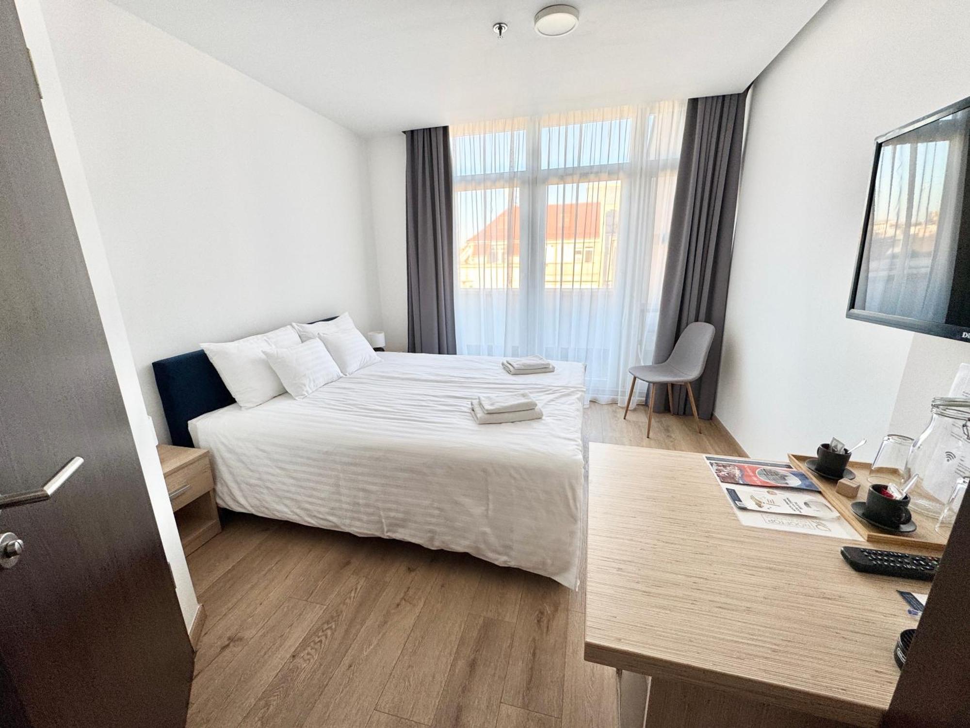 Rooftop City Residence With Underground Parking Hotel Budapest