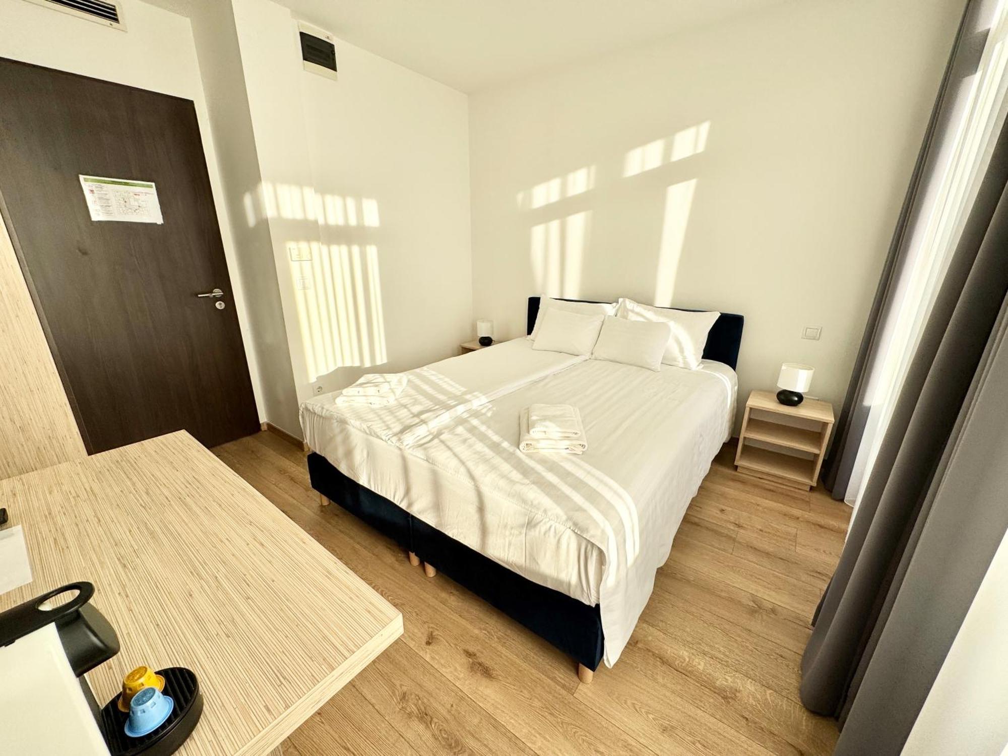 Hotel Rooftop City Residence With Underground Parking Budapest