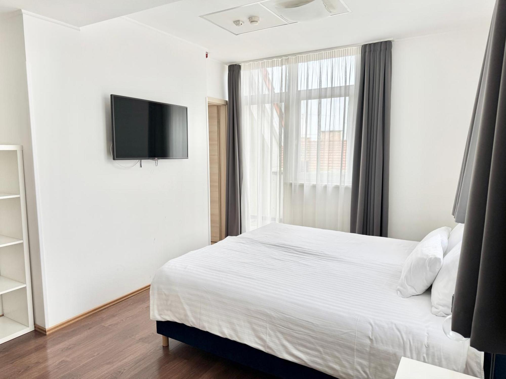Hotel Rooftop City Residence With Underground Parking 3*