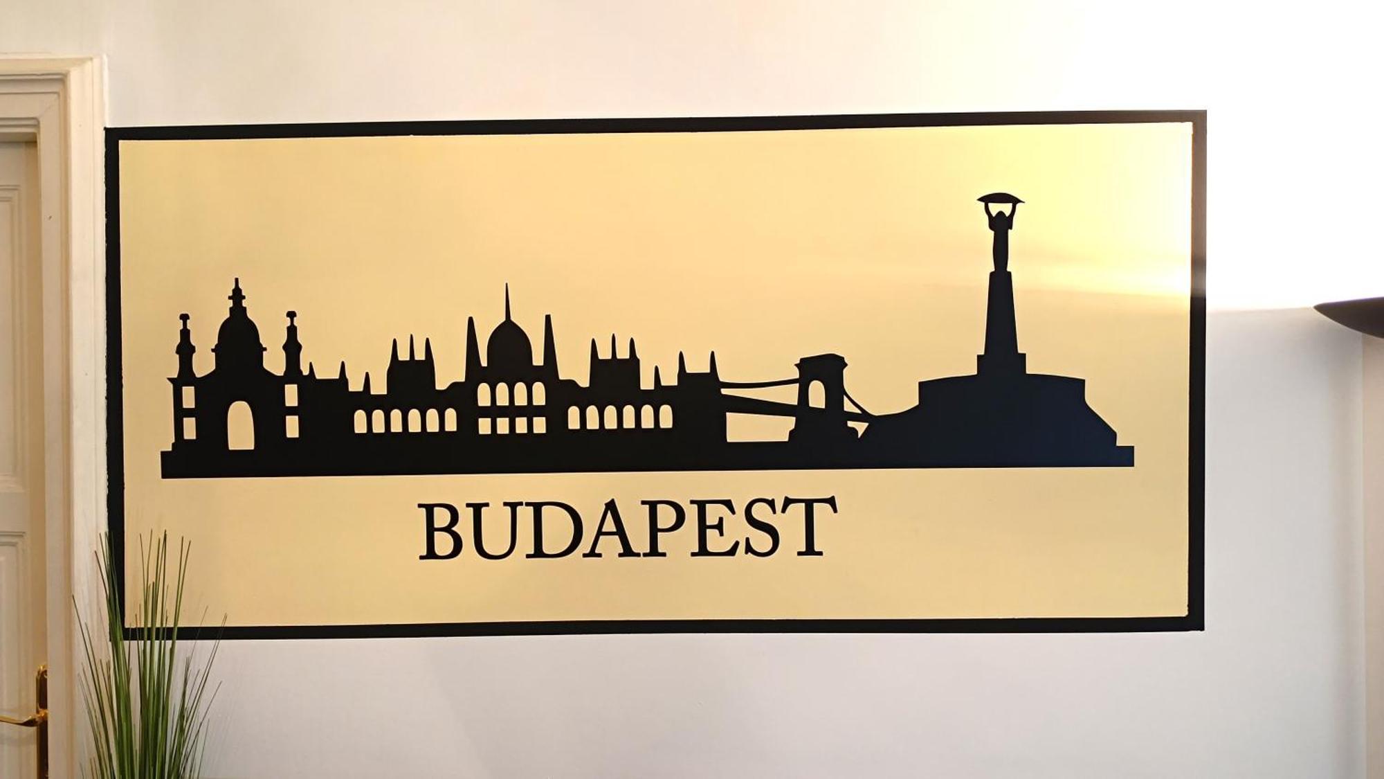 Parlament Welcome Budapest