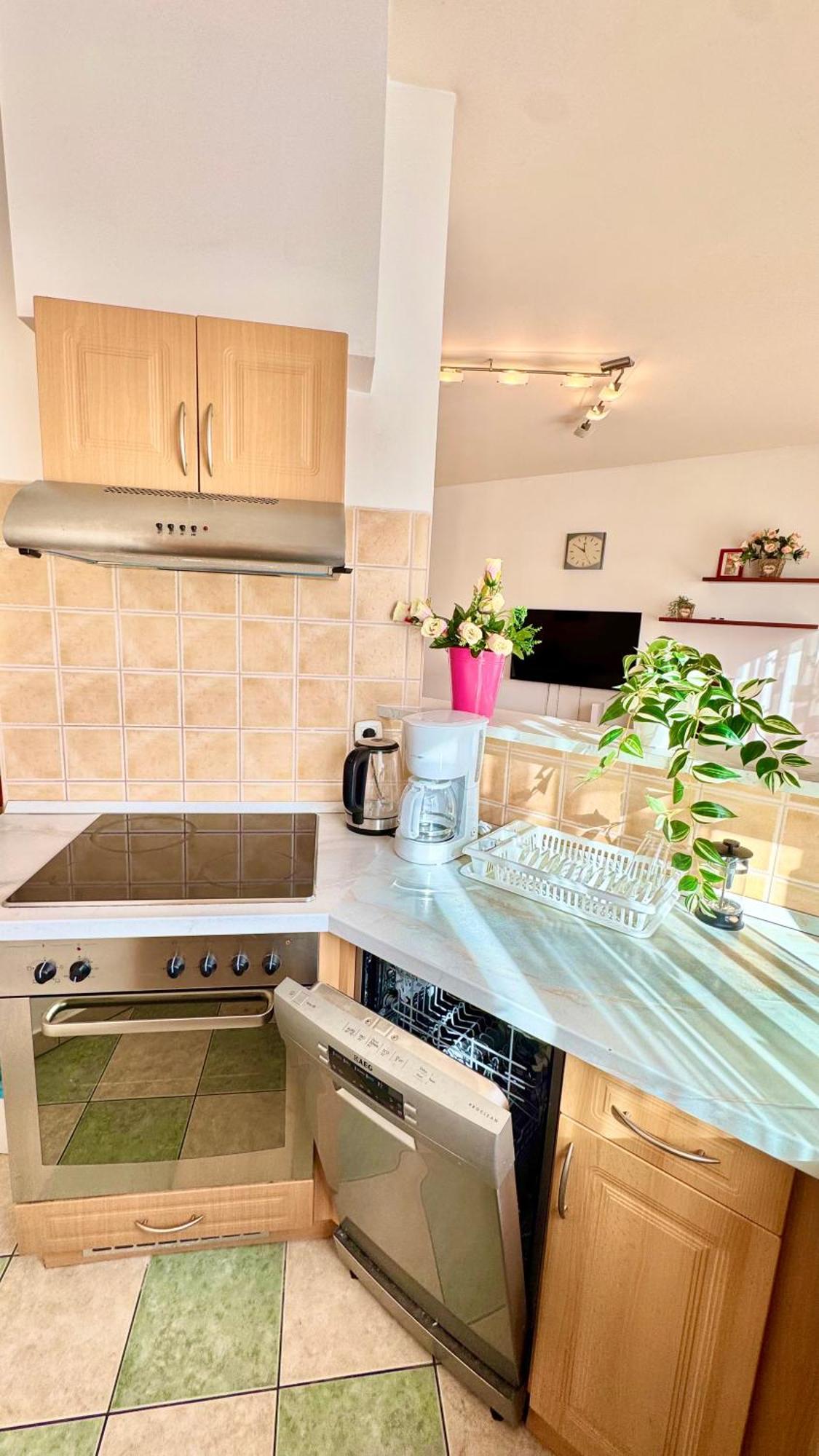 Apartmán Madonna Queen - 3 Rooms, Garage *