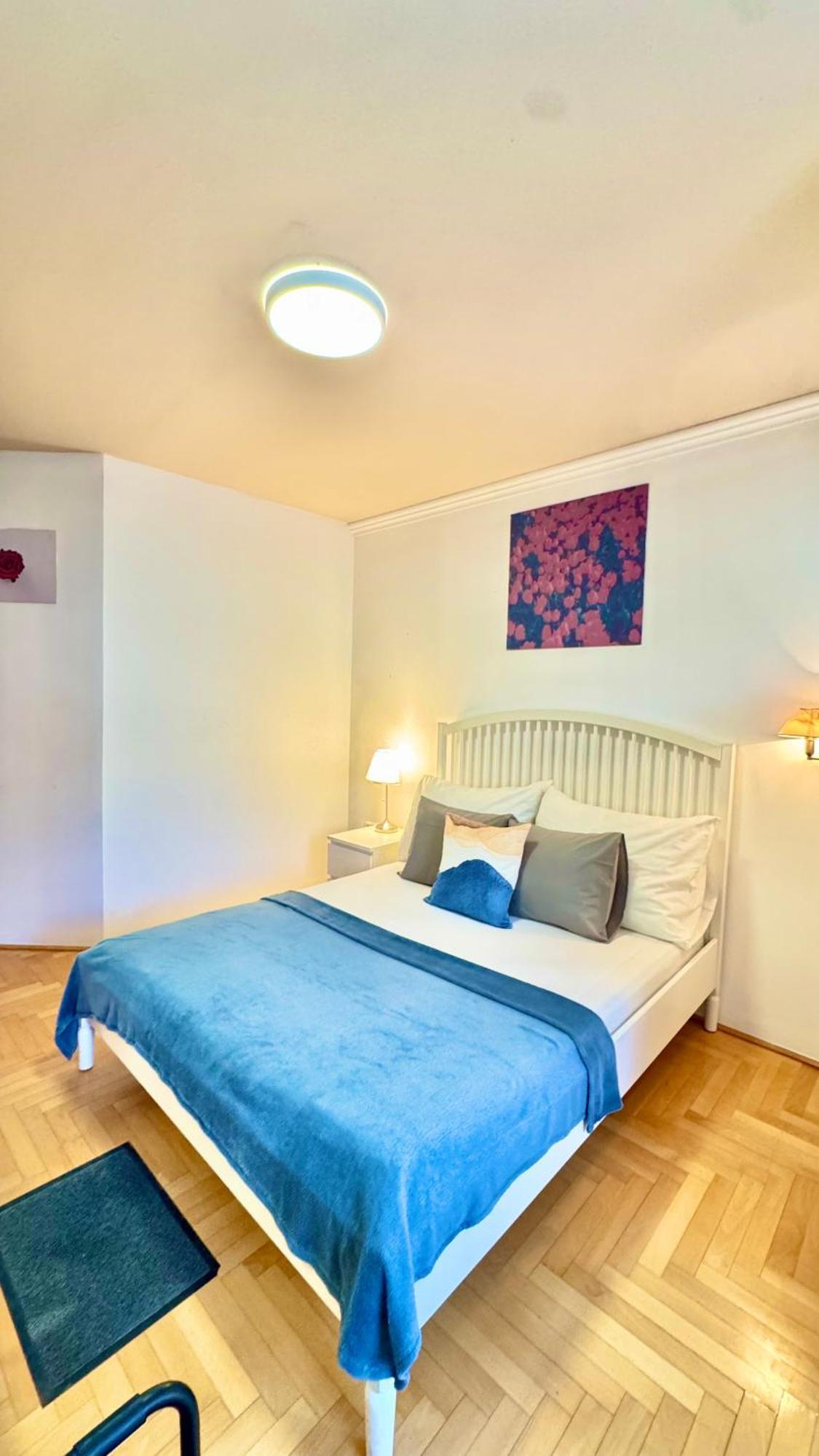 Madonna Queen - 3 Rooms, Garage * Budapest