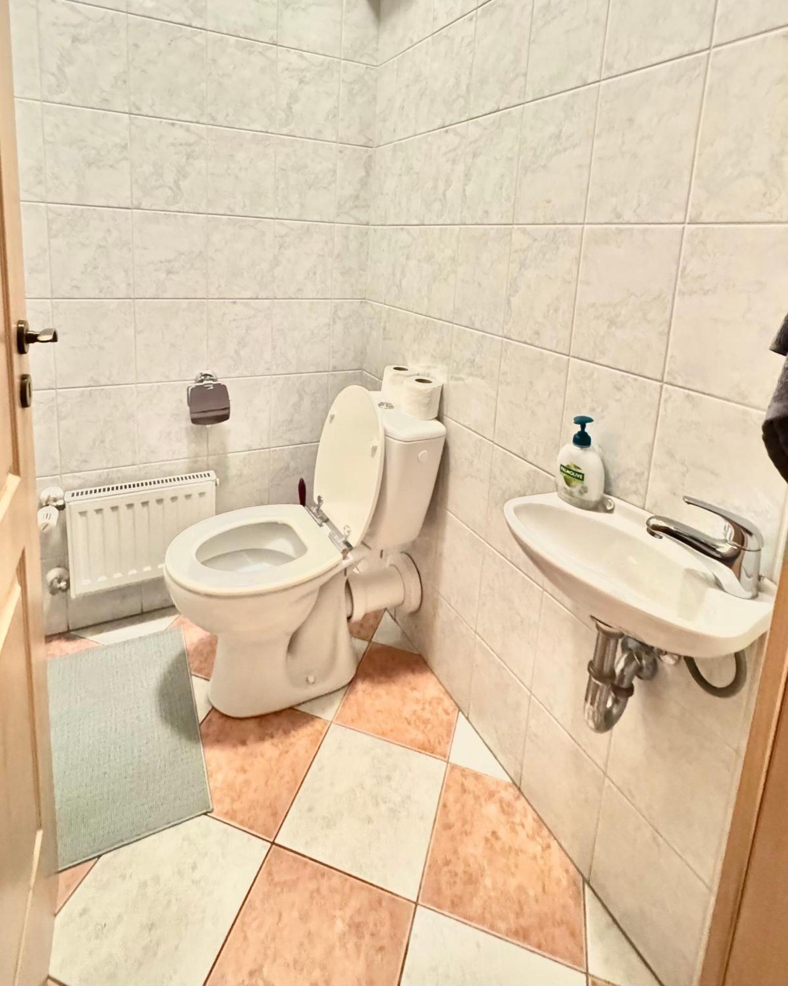 Madonna Queen - 3 Rooms, Garage Apartmán