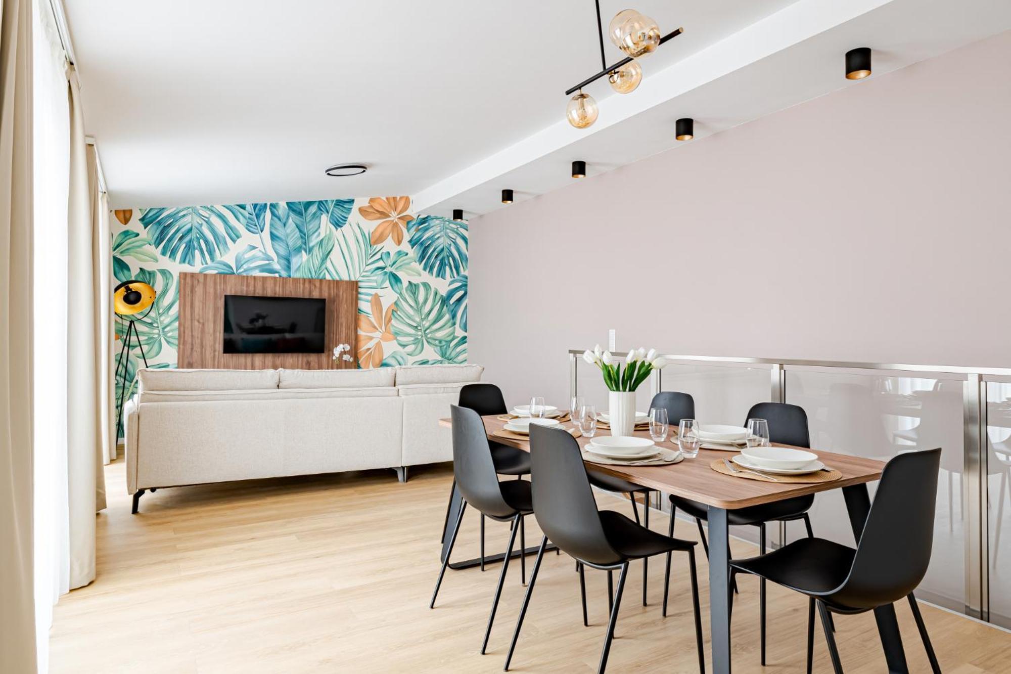 Apartment D52 *