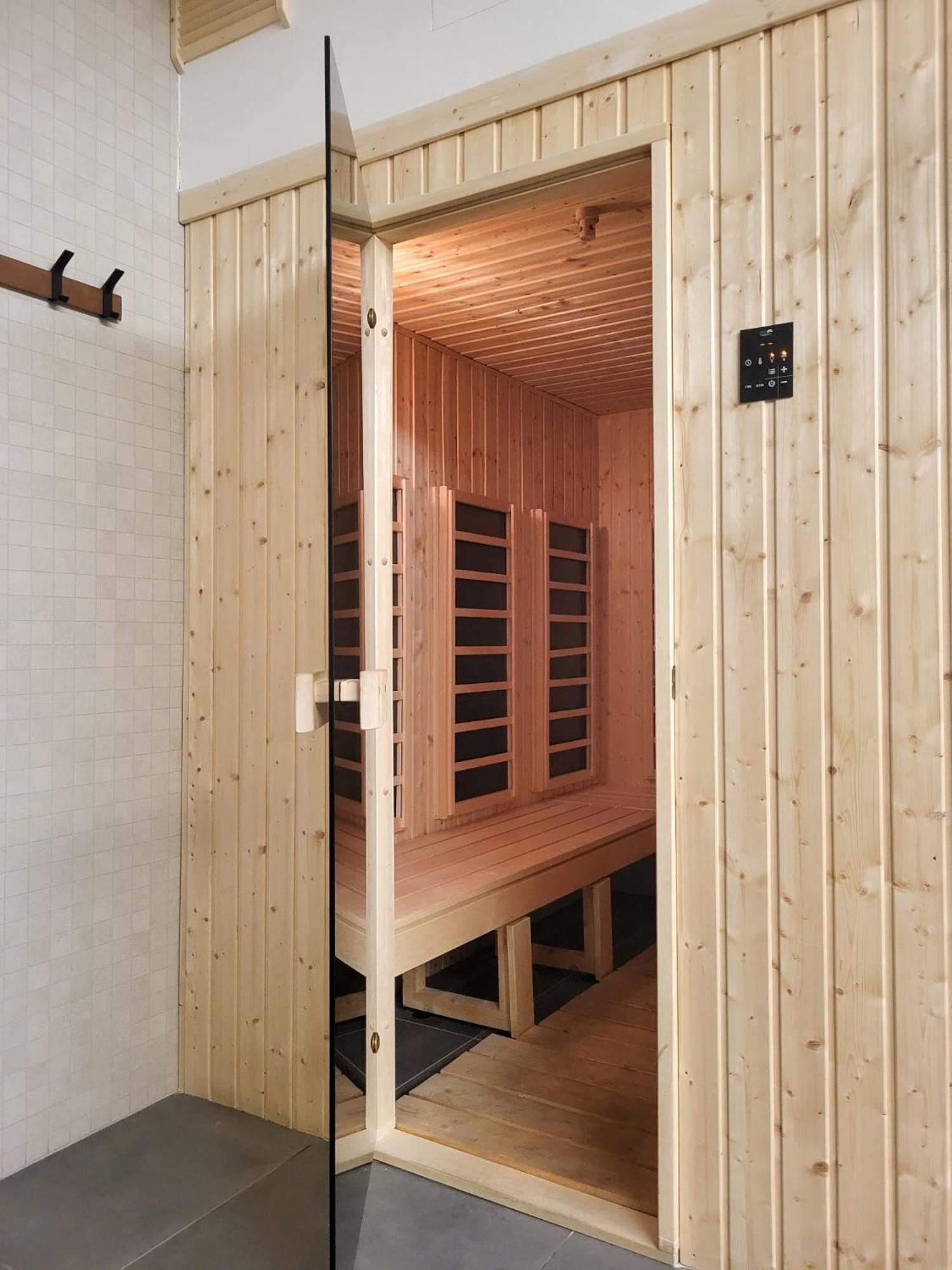 Blue River With Sauna&gym And Parking *