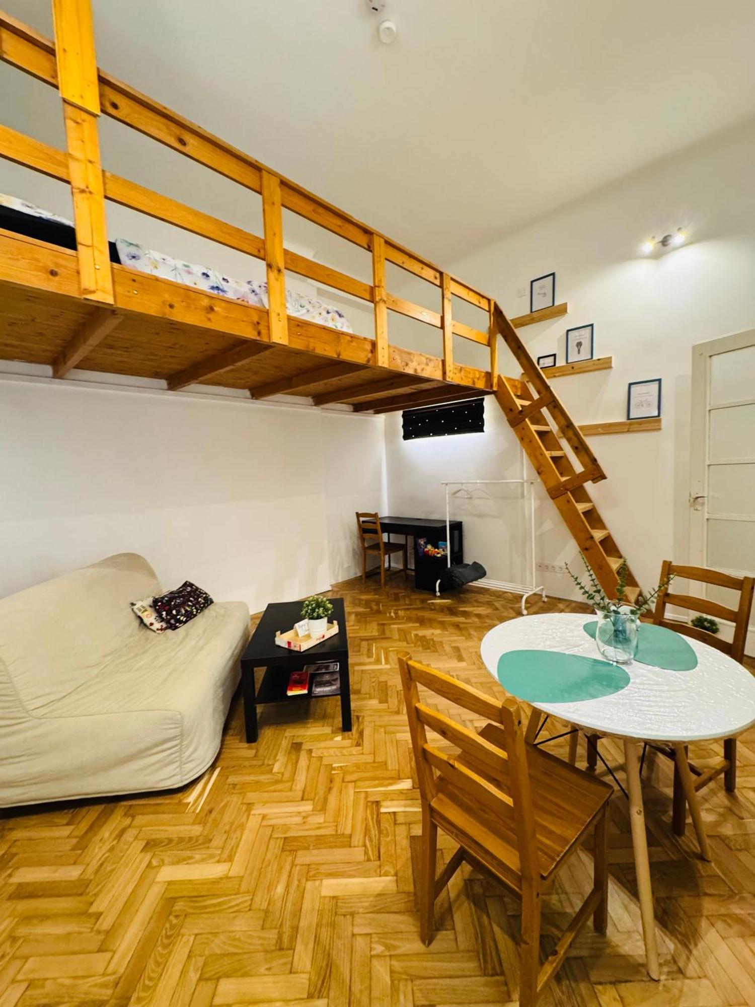 Heart Of I Wheels & Welcome Budapest