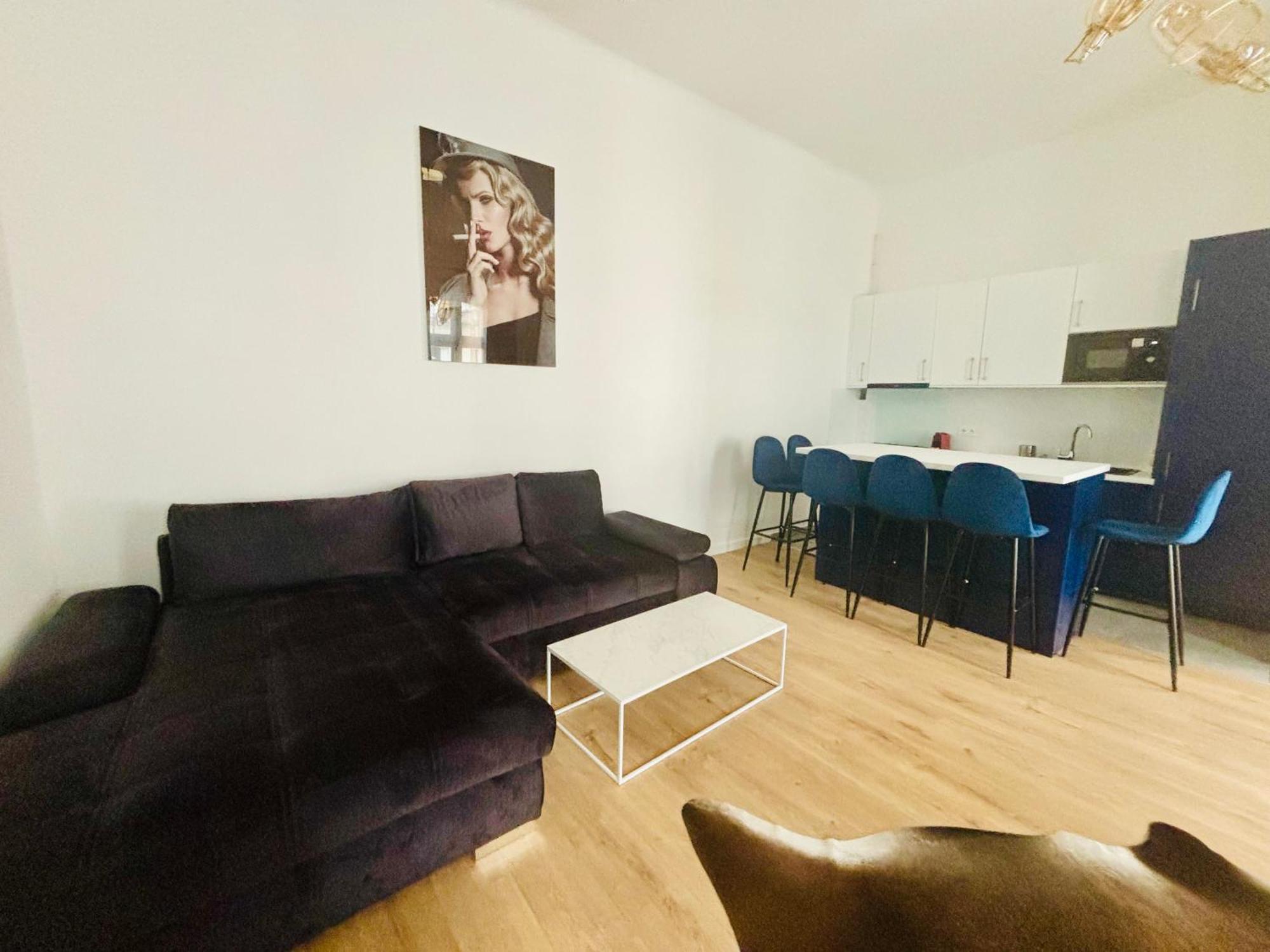 Apartment Bp-est Varos *