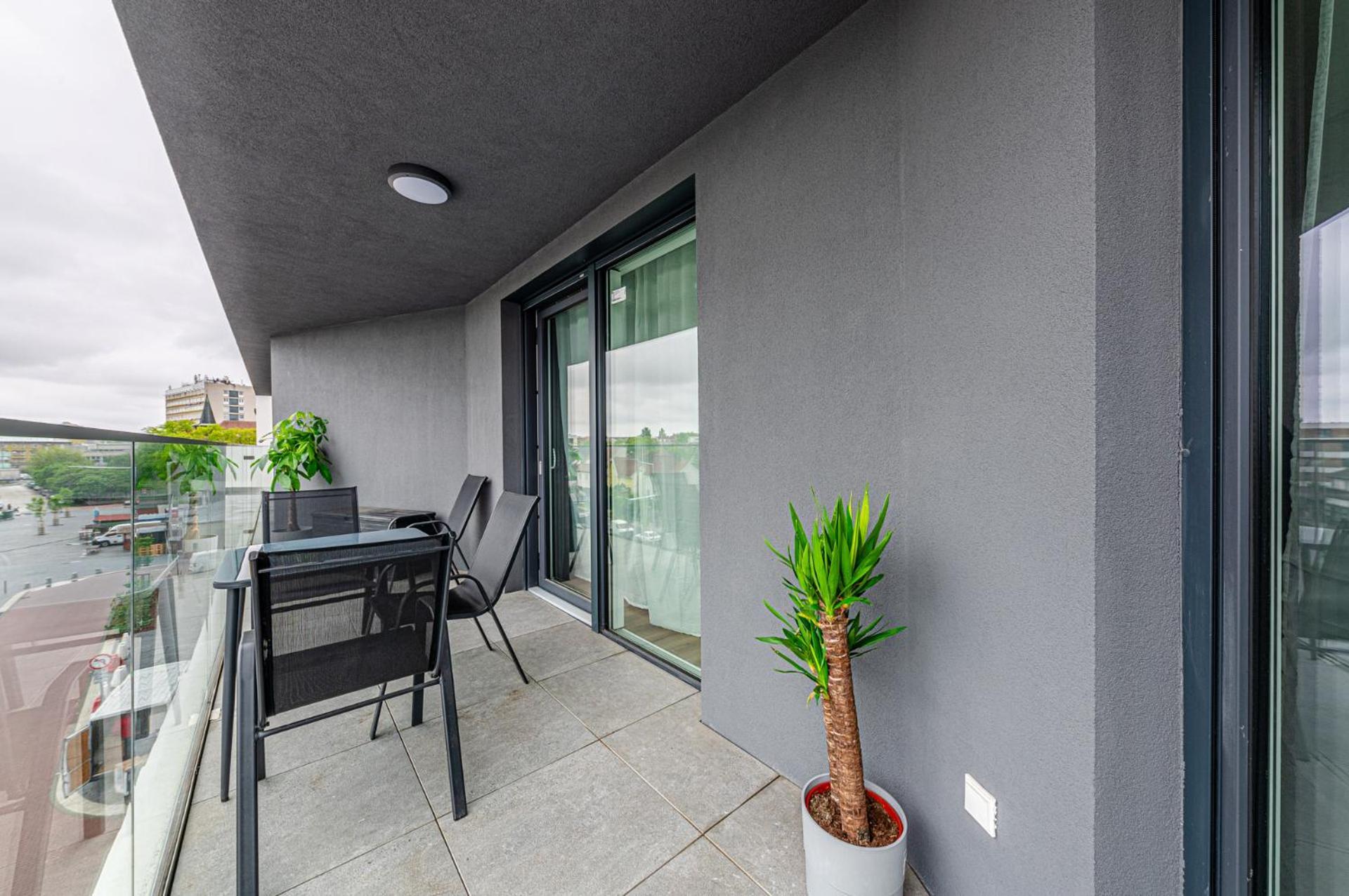 Zenit Sunrise Oasis With Terrace & Garage Parking *