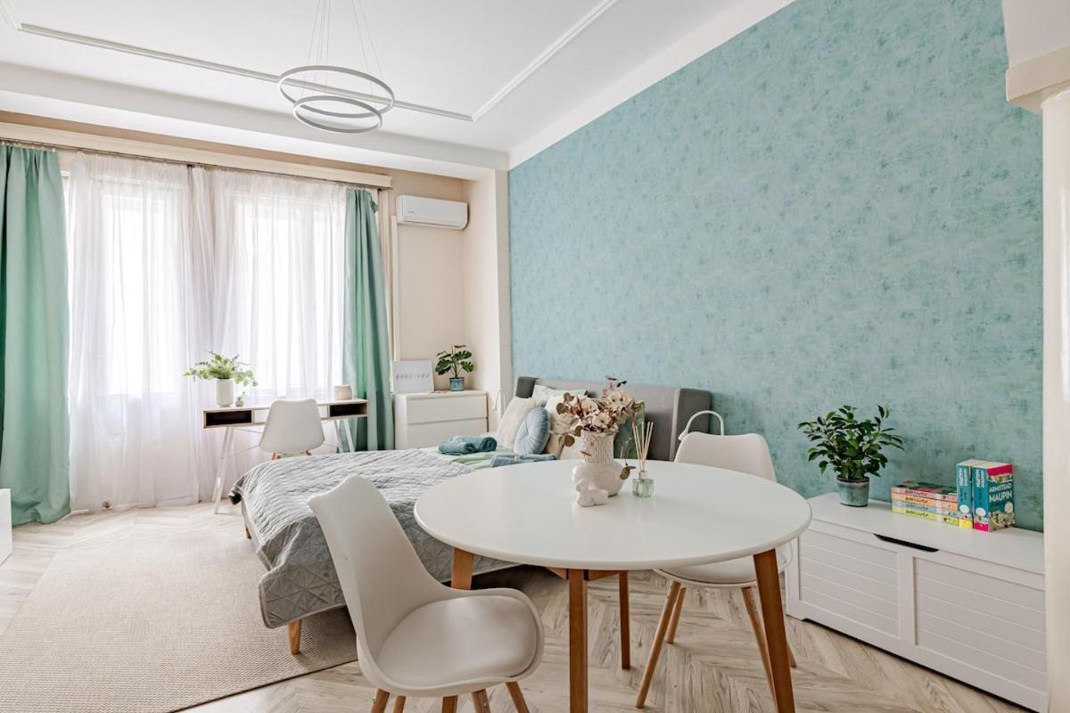 West Side Apartament *