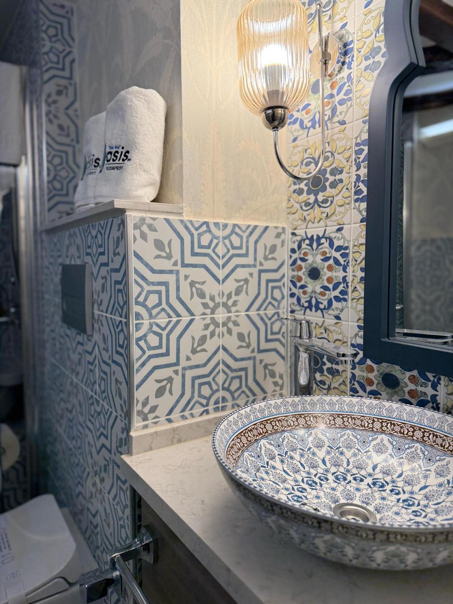 OASIS Guest House Budapest 4*