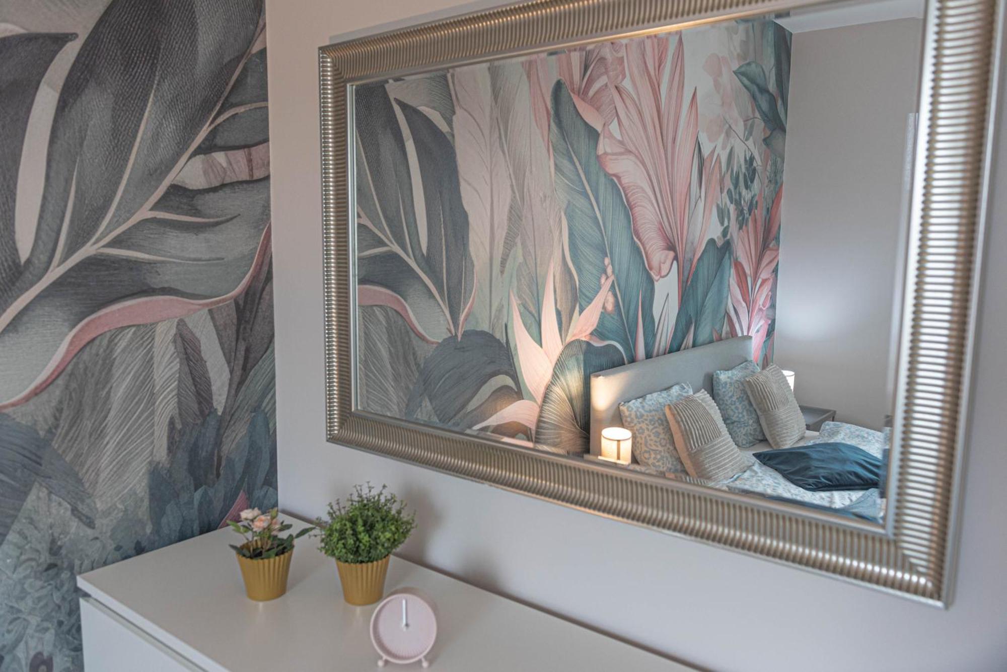 Dob36 With Free Private Parking And Balcony Lägenhet