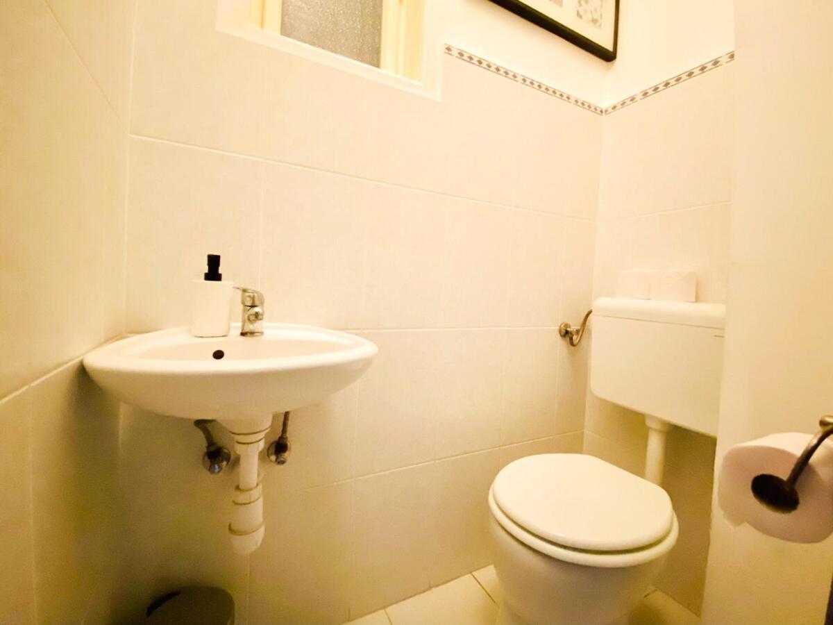 Huge Family Friendly 2br Downtown - Deco House *